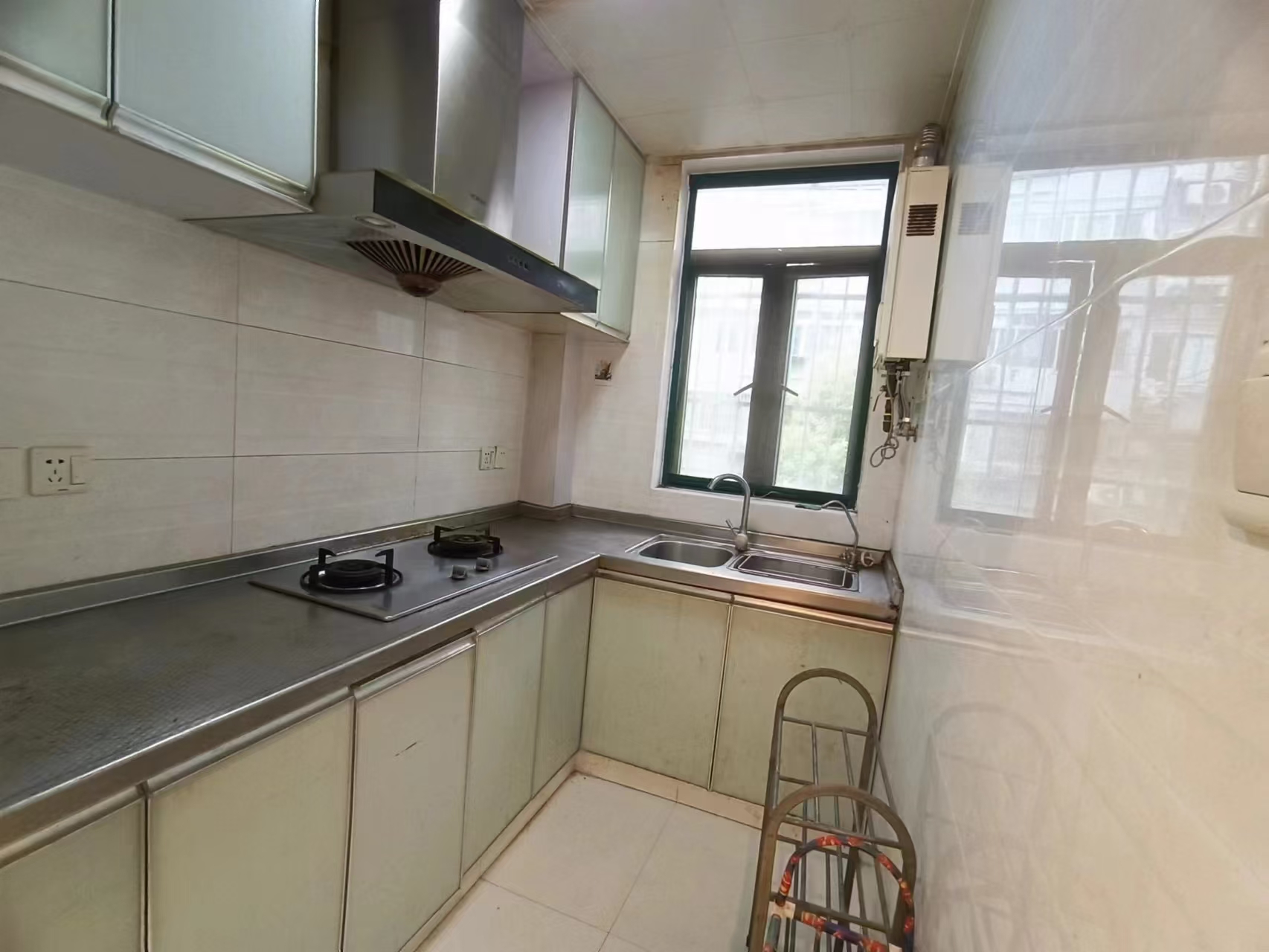 宝林六村 2室1厅1卫 170万 