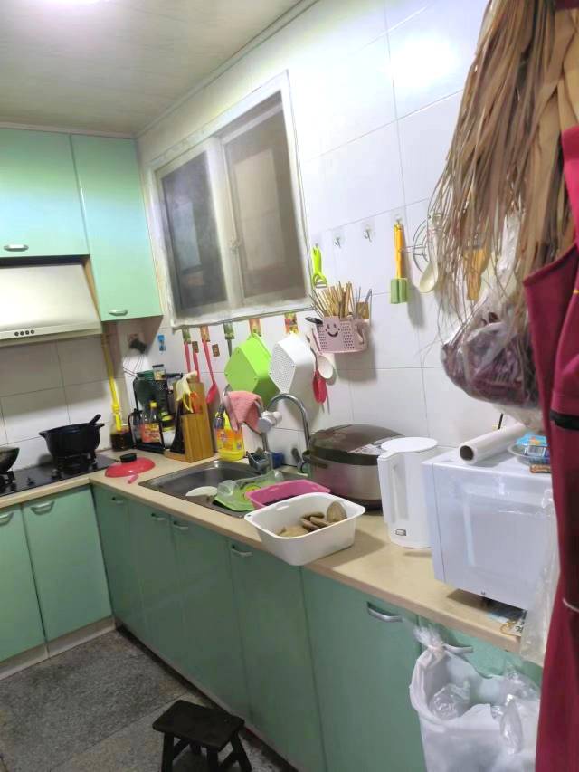 宝钢九村
