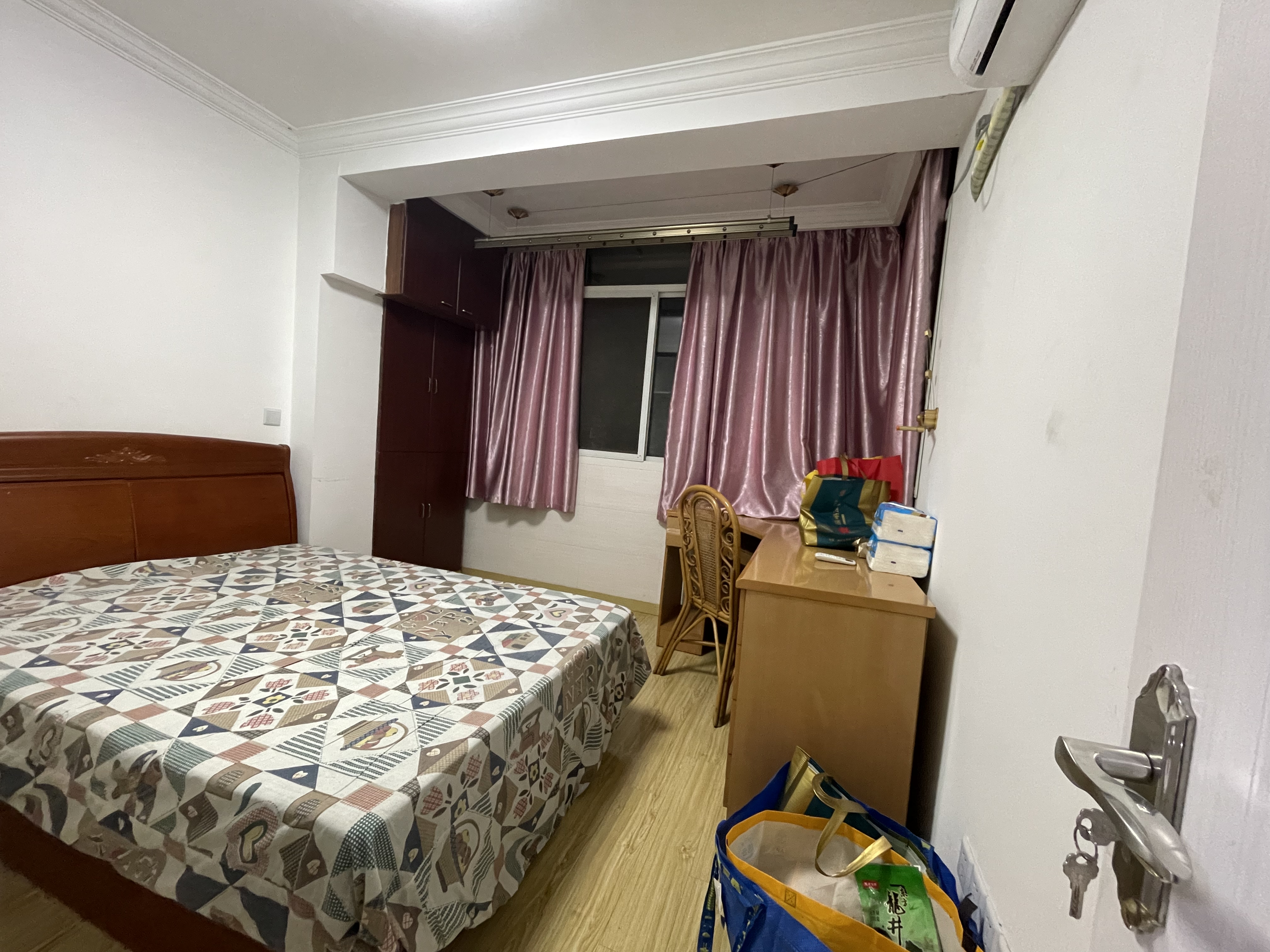 宝钢十一村 2室0厅1卫 165万 性价比高