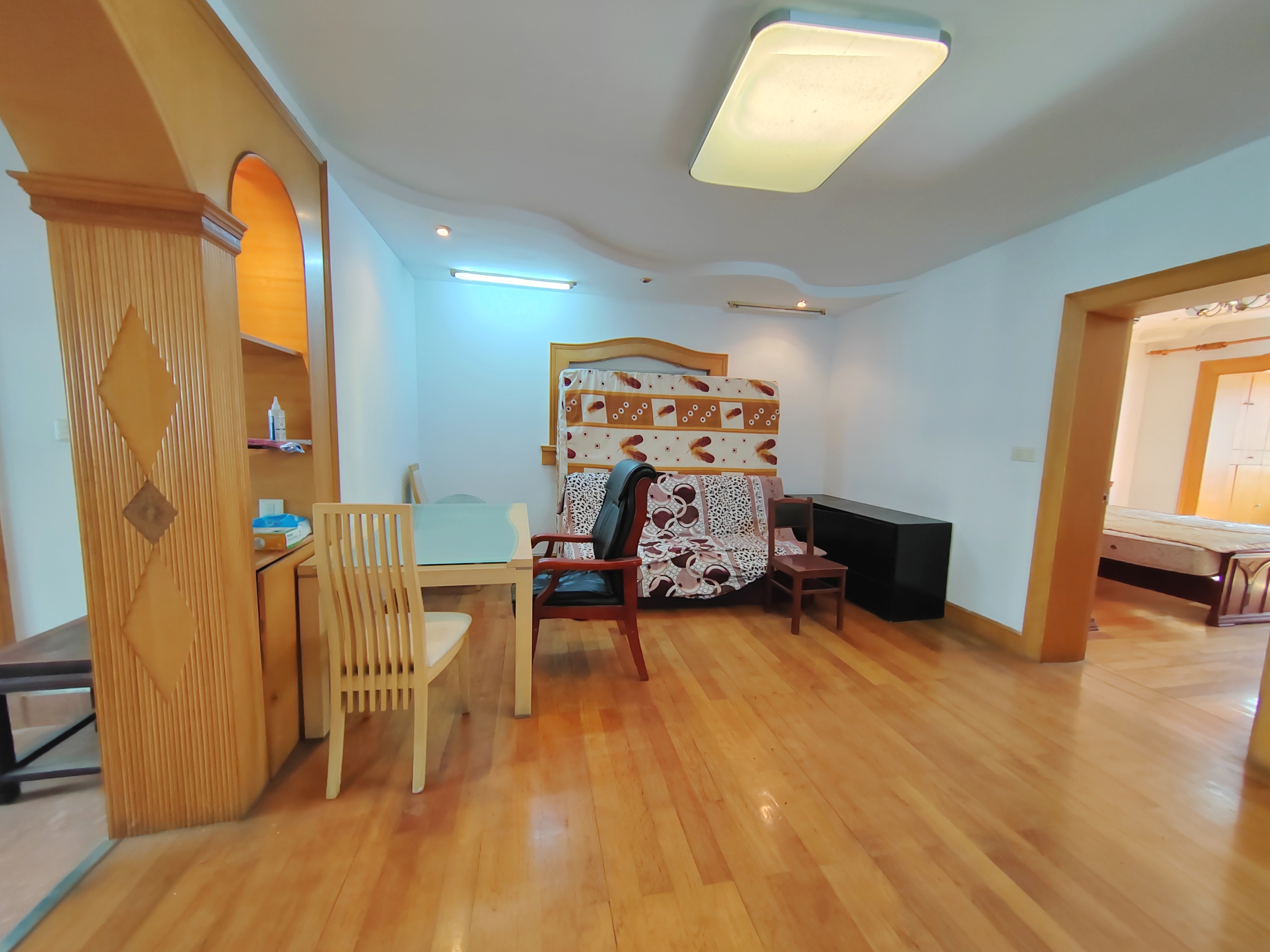 宝林新苑 2房2厅1卫  满五年