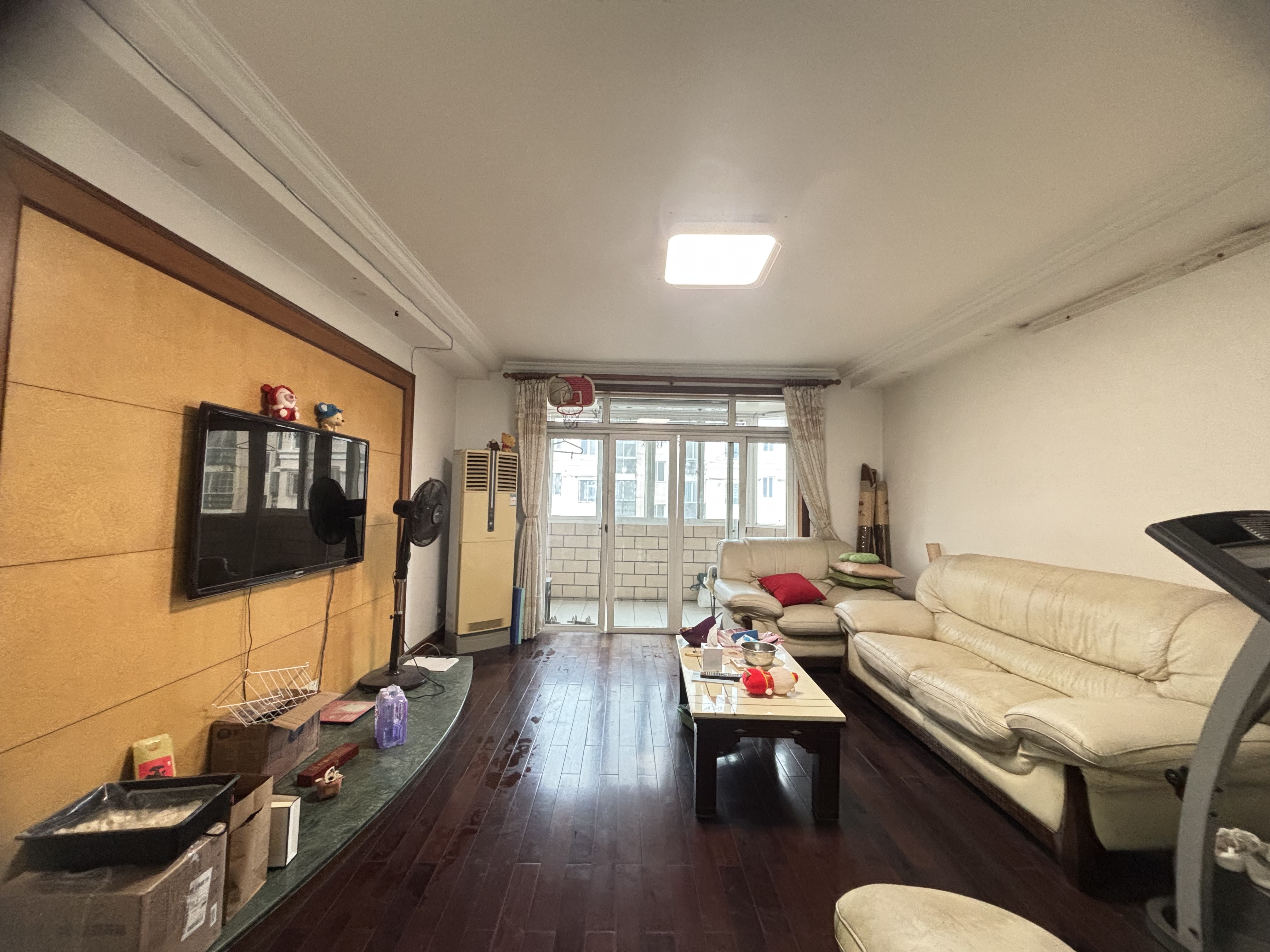 同济公寓(盘古路689弄) 3房2厅2卫 460万 