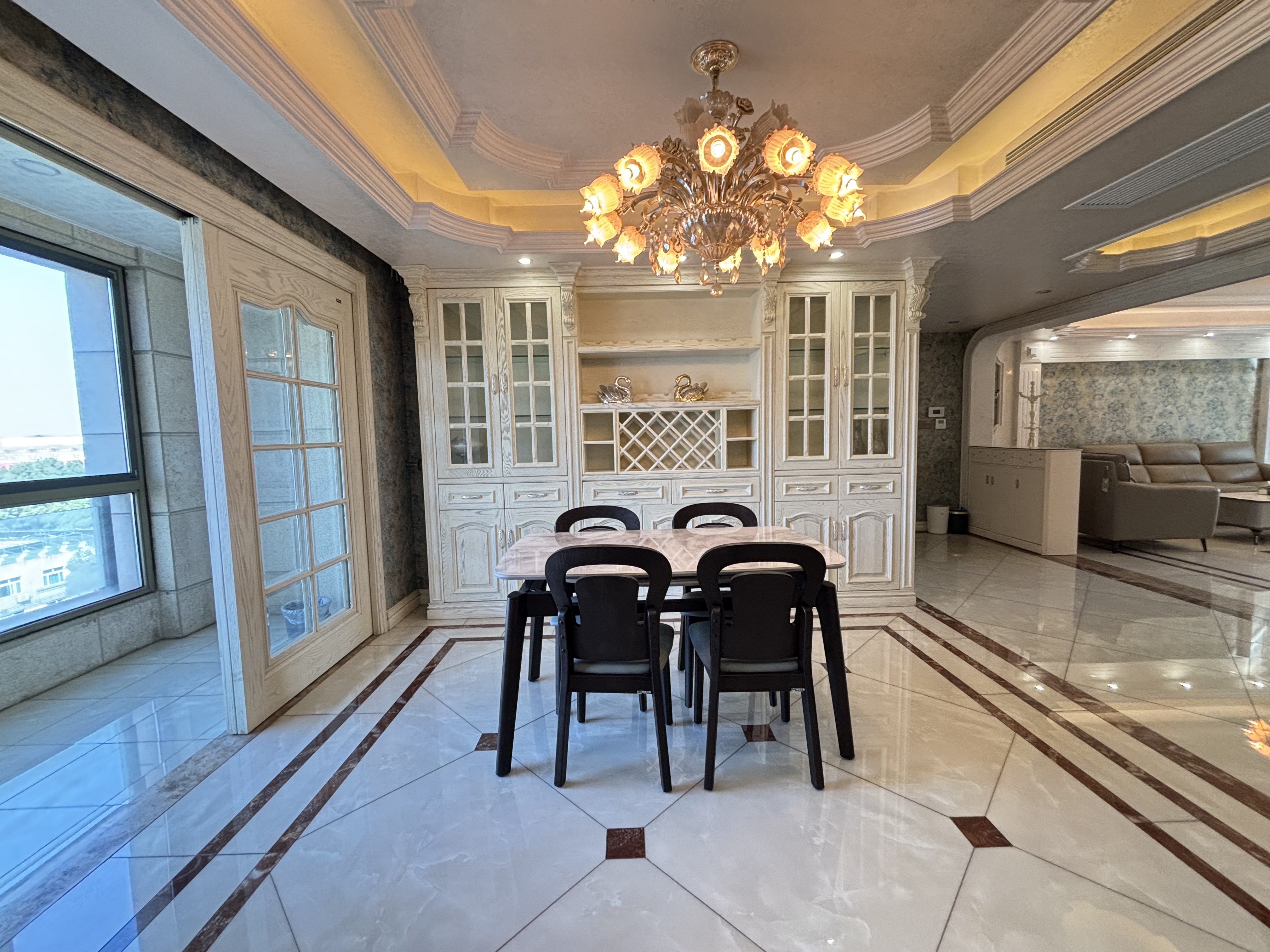 牡丹华庭 3房2厅2卫 15,000元/月 