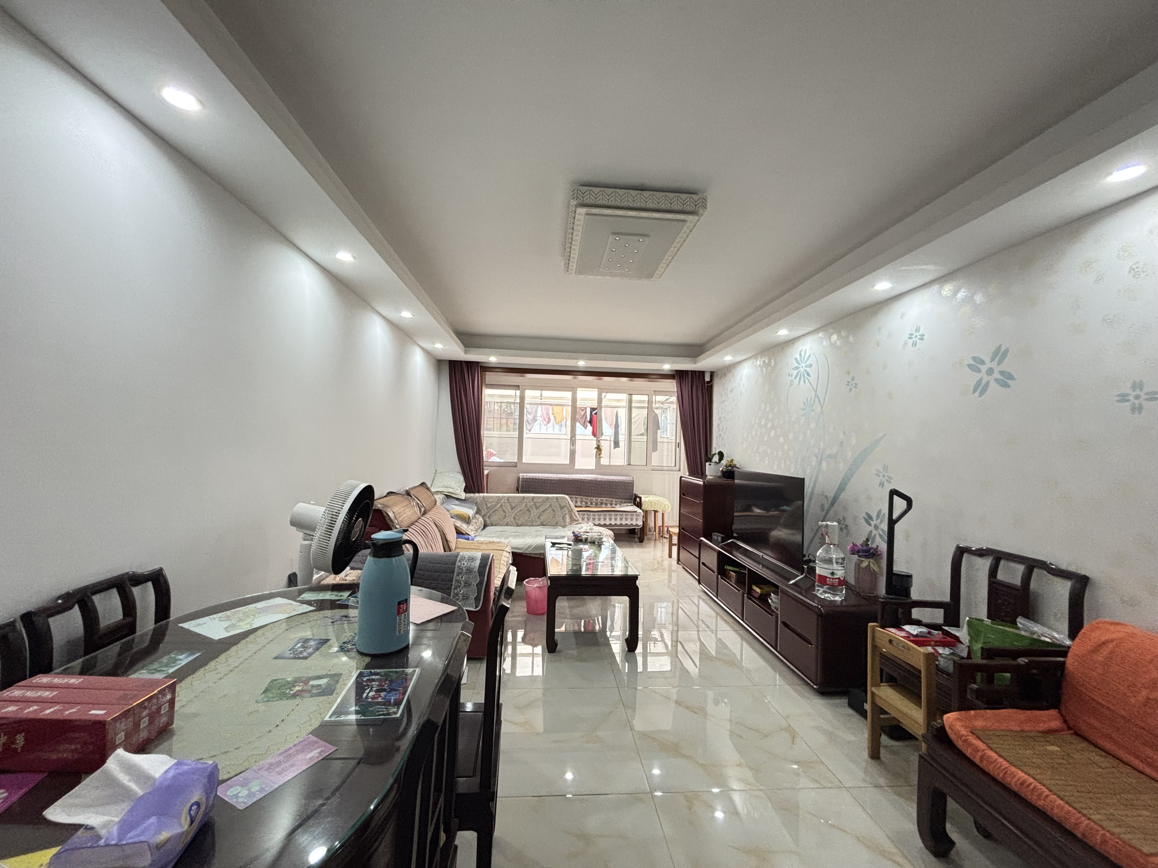 宝山三村 2室2厅1卫满五年