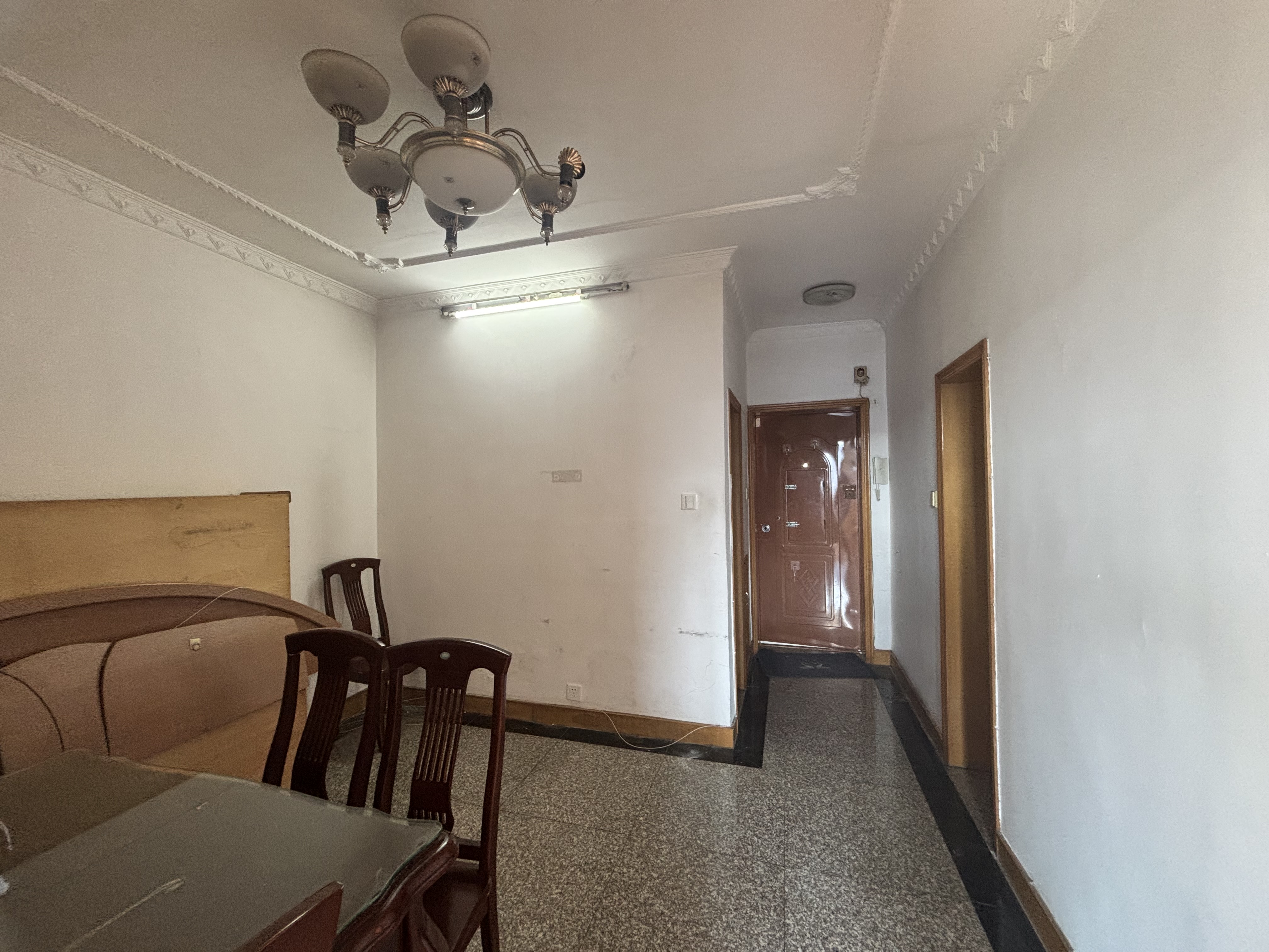 宝林六村 2室1厅1卫 145.0万 