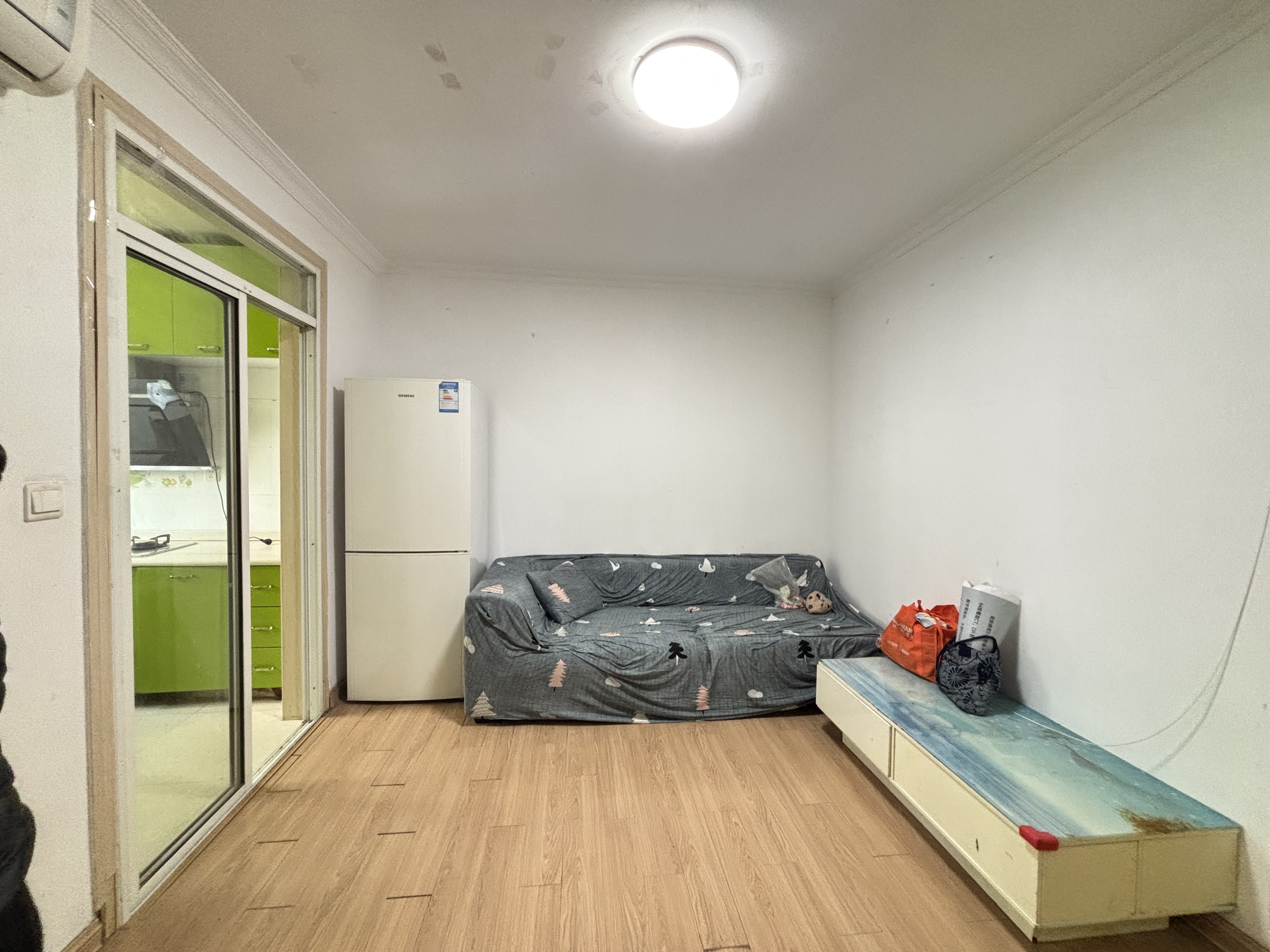 同济路1111弄 2房1厅1卫 