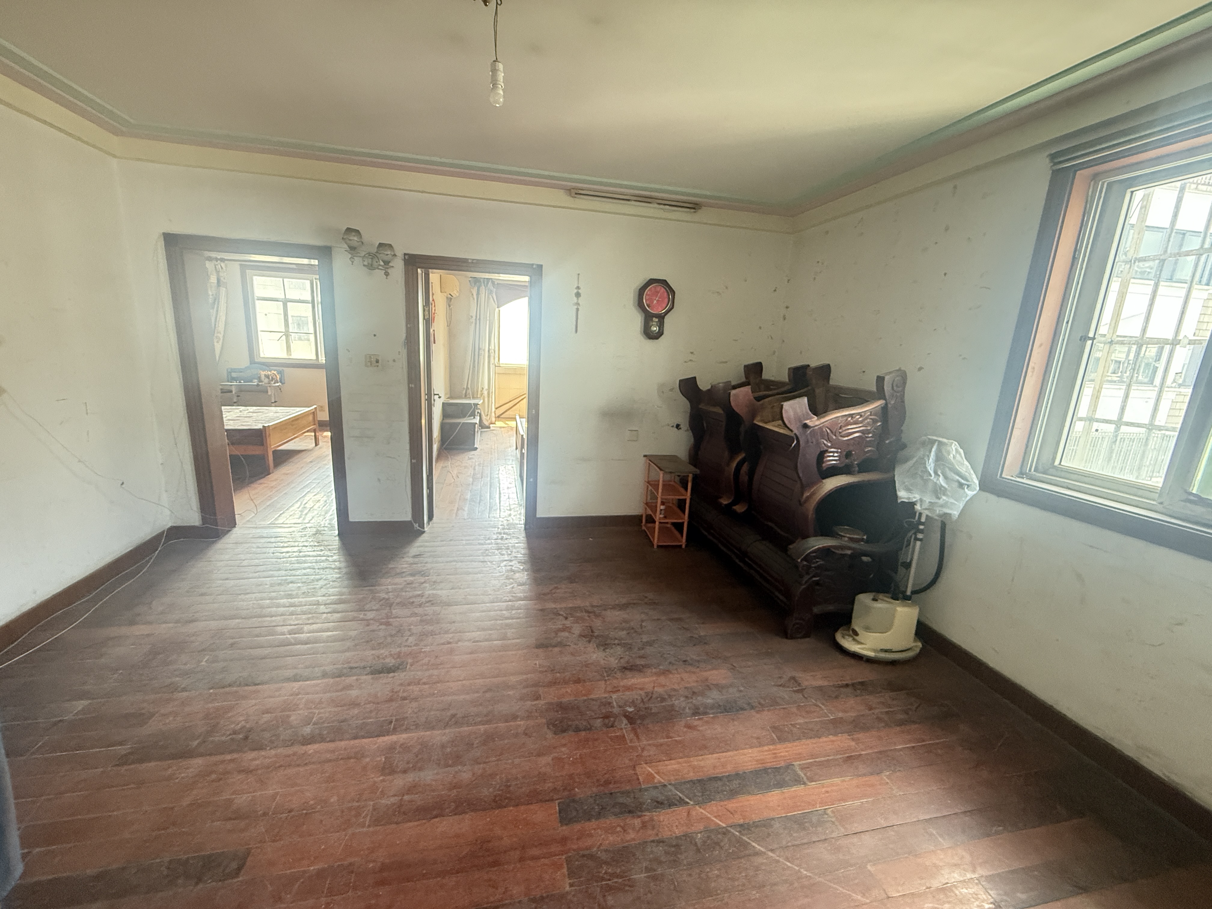 杨泰三村 2室2厅1卫 