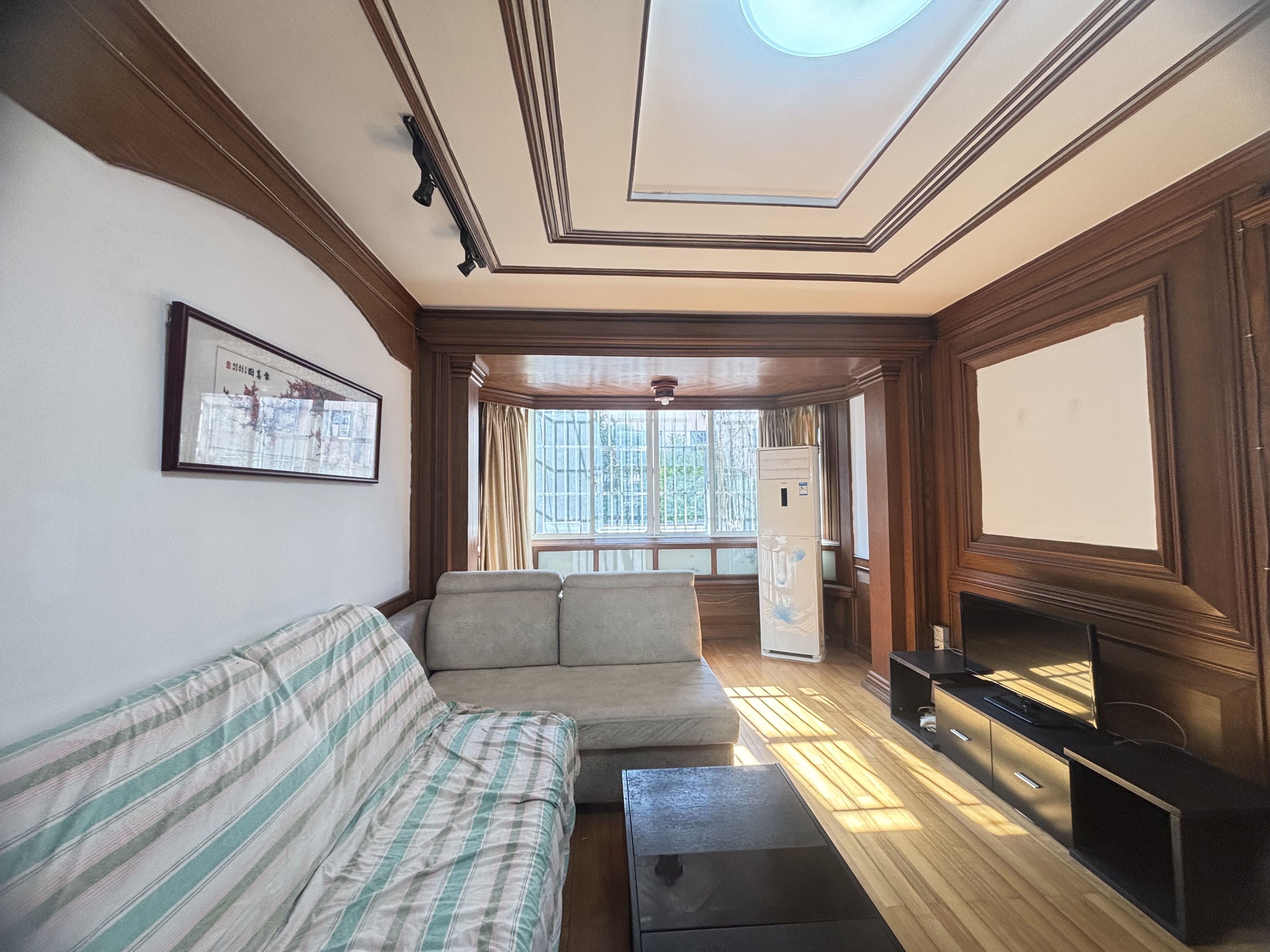 宝山九村 2房2厅1卫 