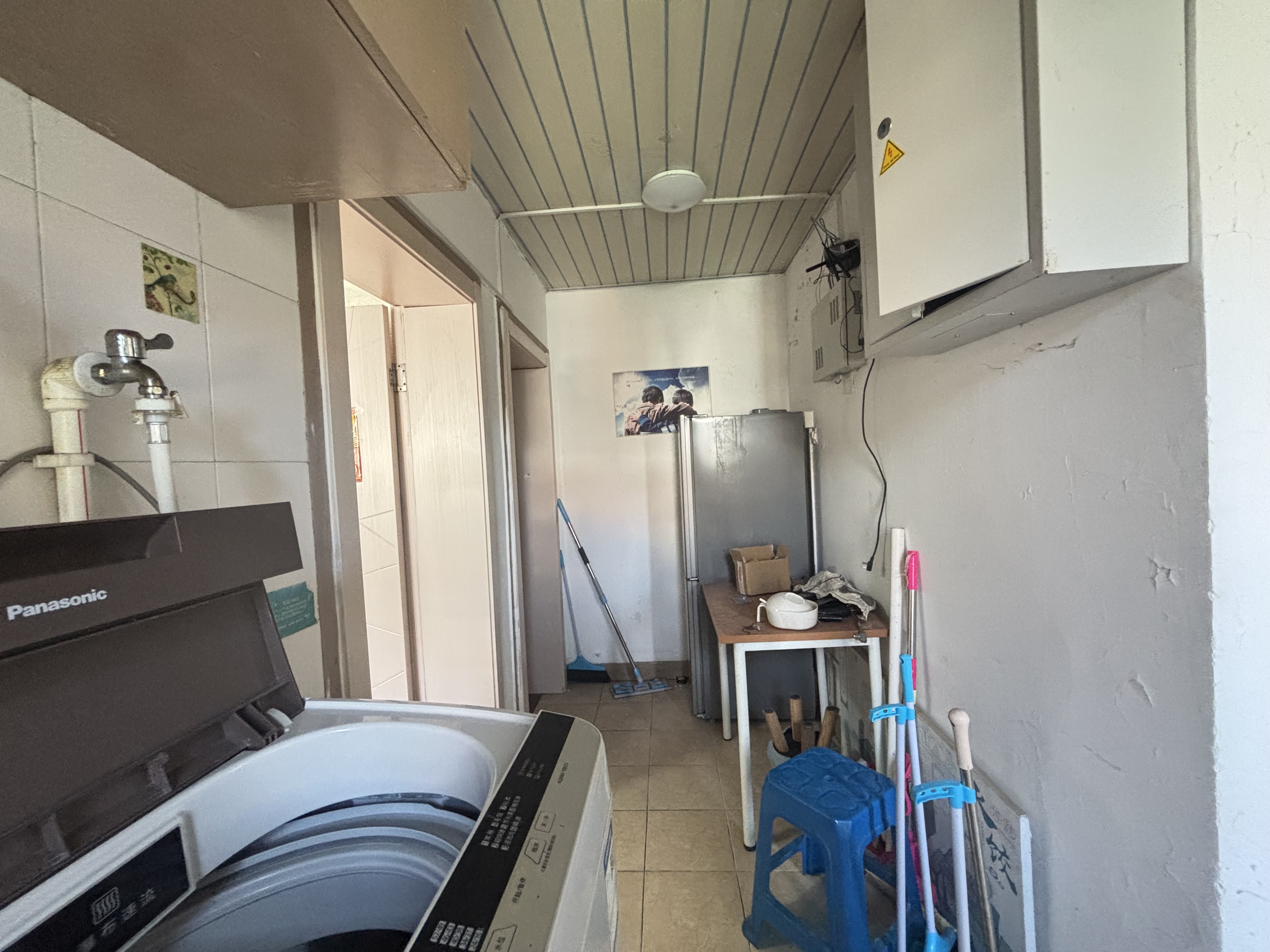 宝钢十一村 2房1厅1卫 3,000元/月 