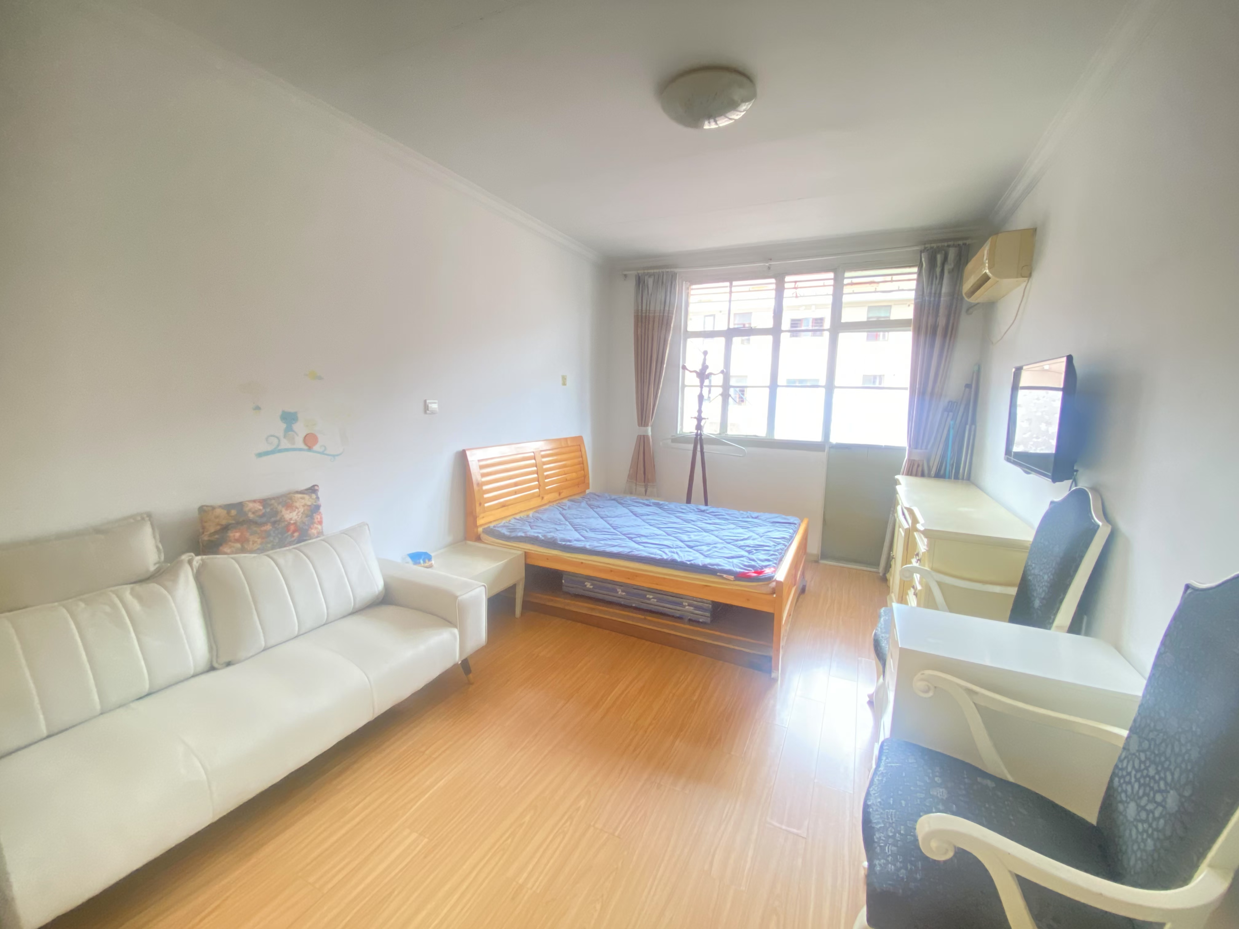 宝钢十一村 2房1厅1卫 