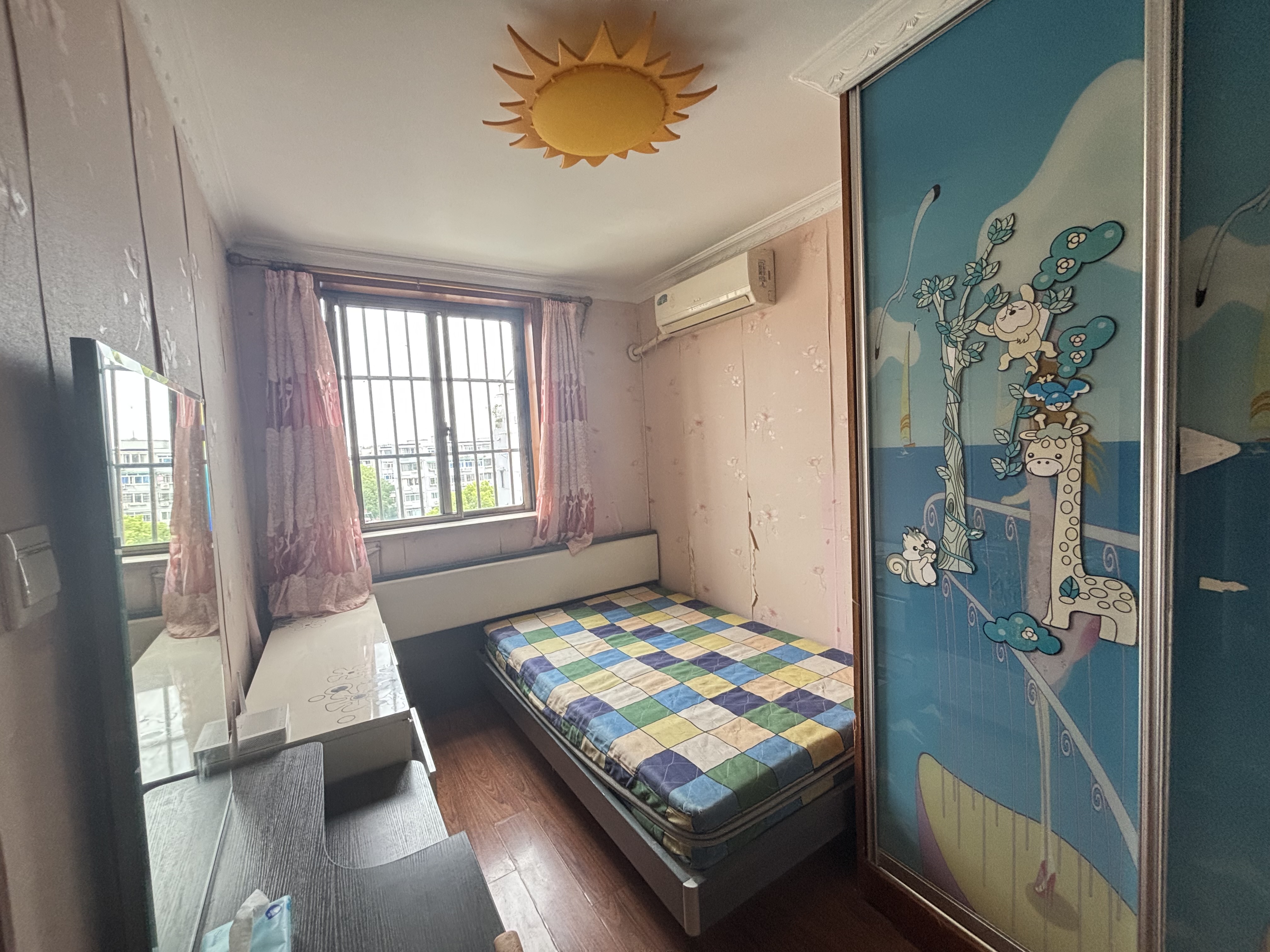宝林六村