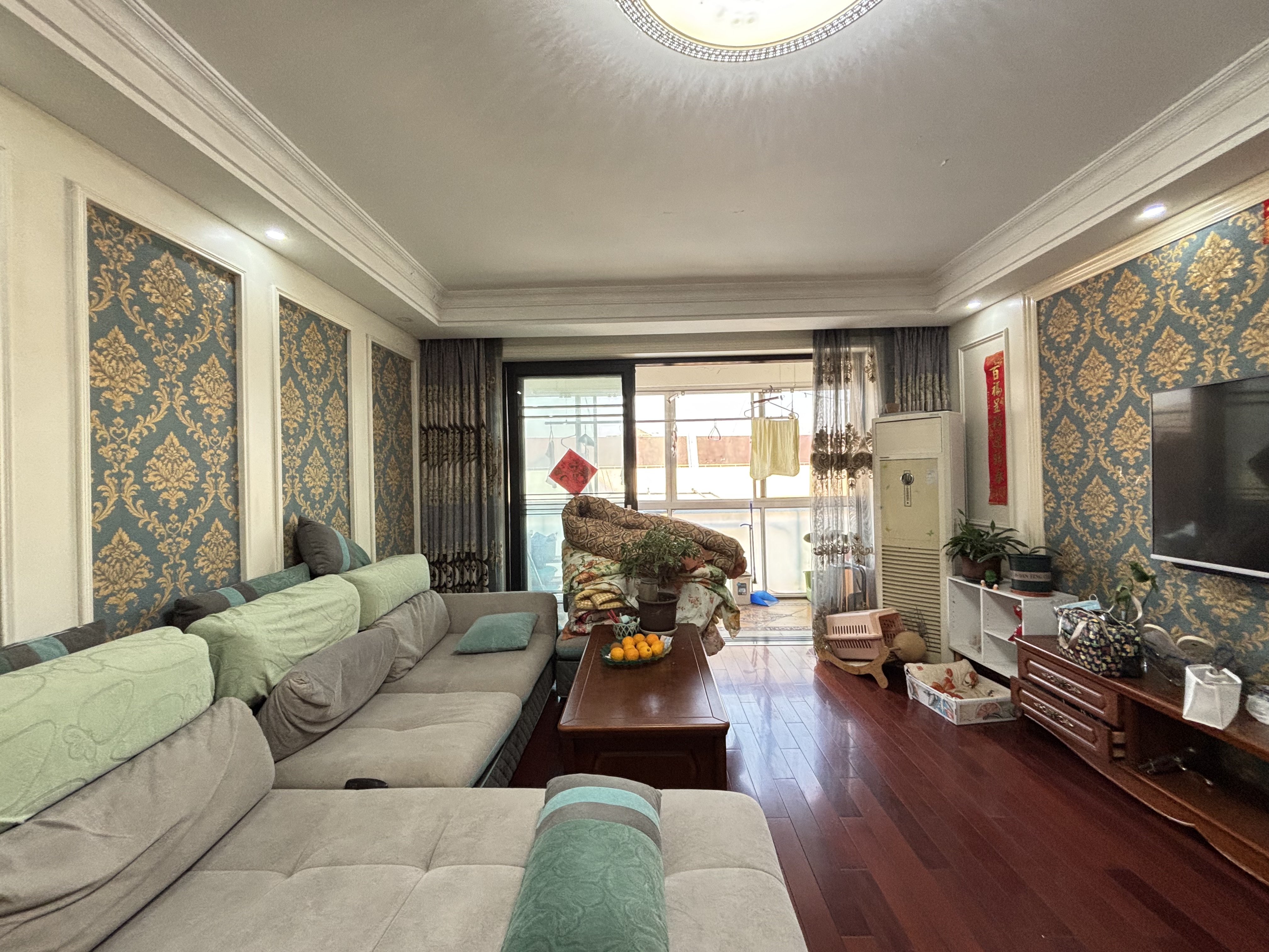 宝山六村 3房2厅2卫 