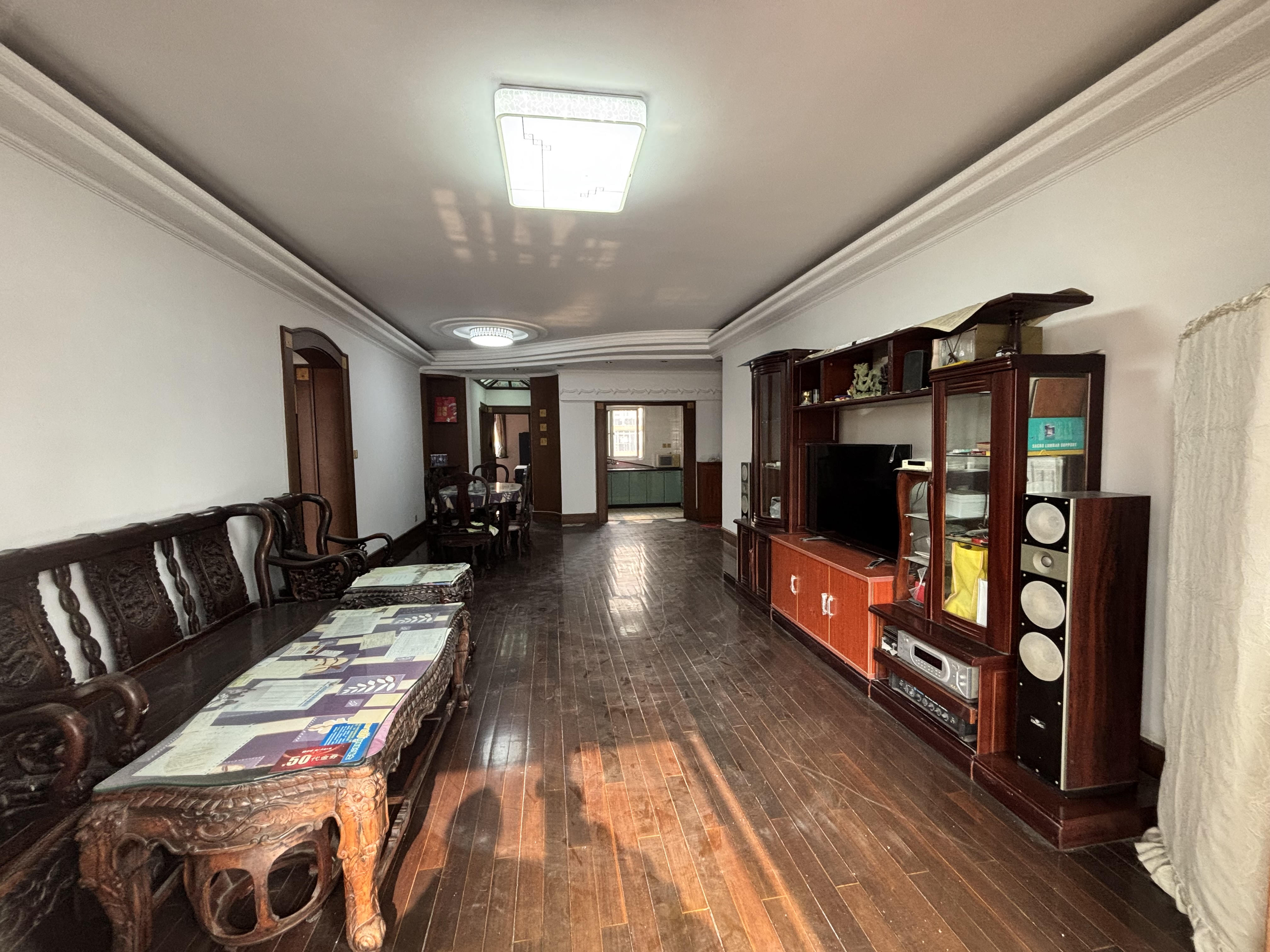 思致公寓 3房2厅2卫 