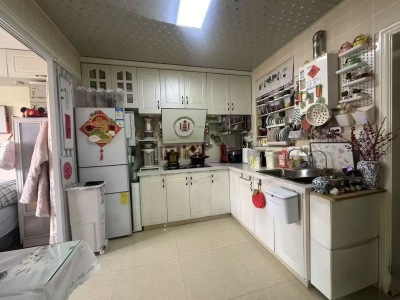 宝钢八村