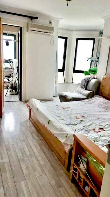 万科四季花城(镇泰路111弄)