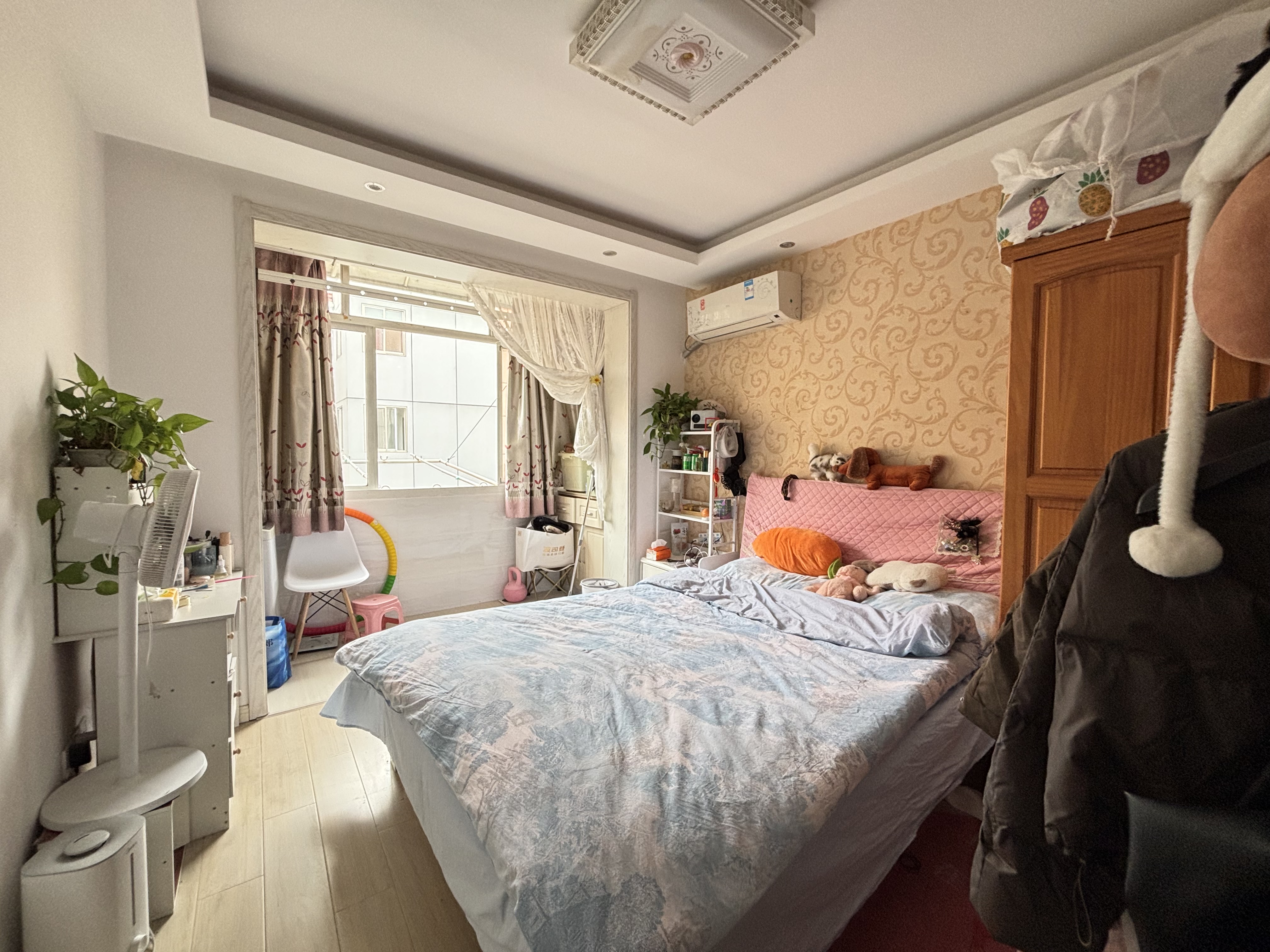 宝钢一村 1房1厅1卫 