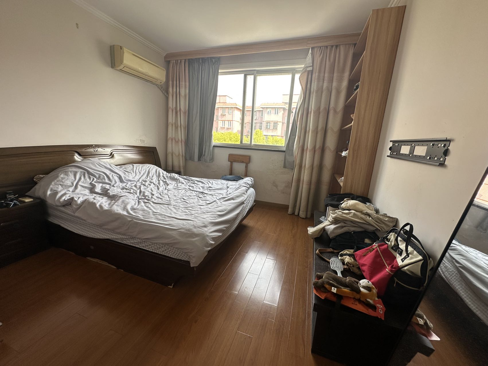 宝山七村 1室1厅1卫 中层全配