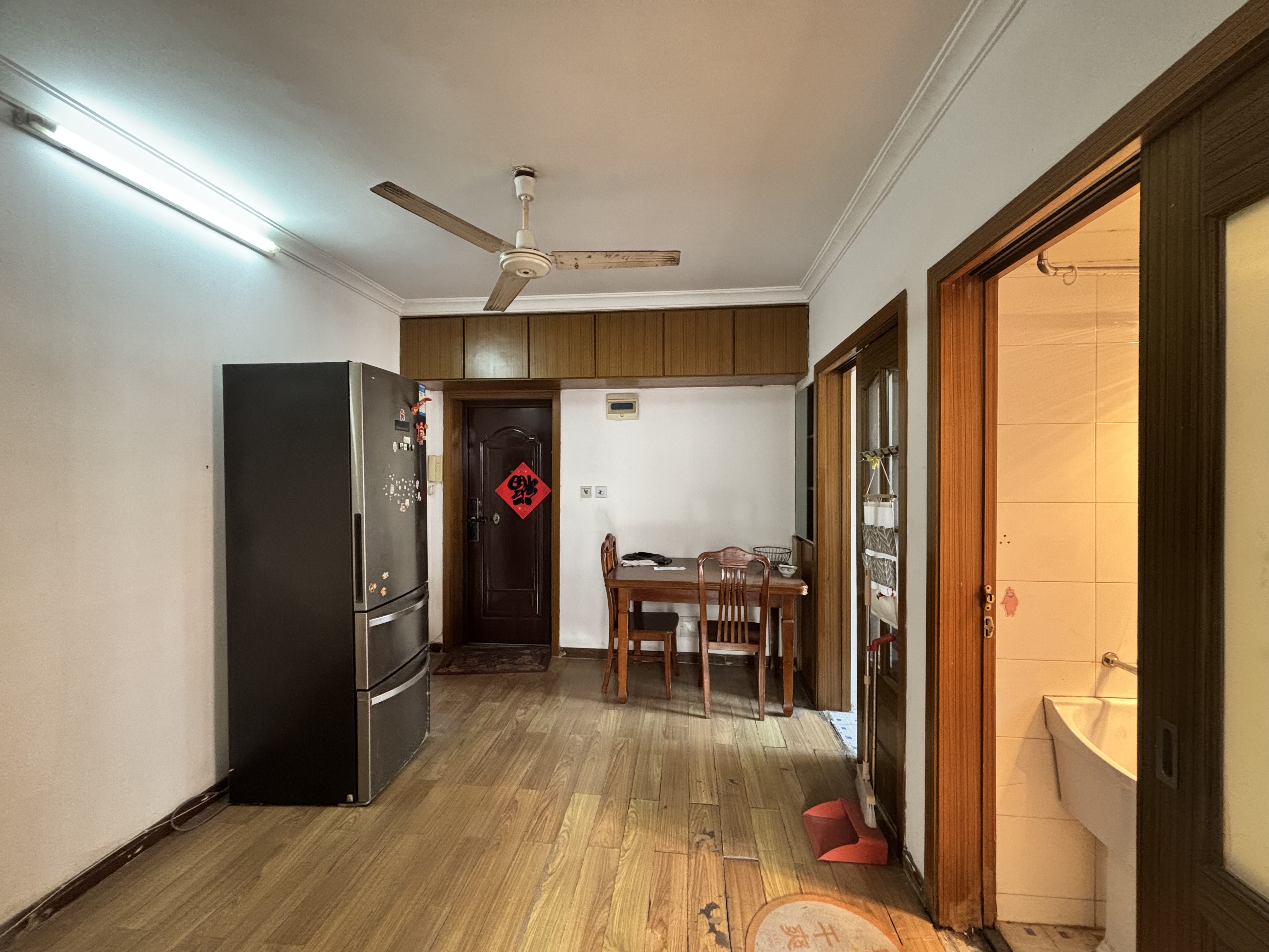 海江二村 1房1厅1卫 2,600元/月 