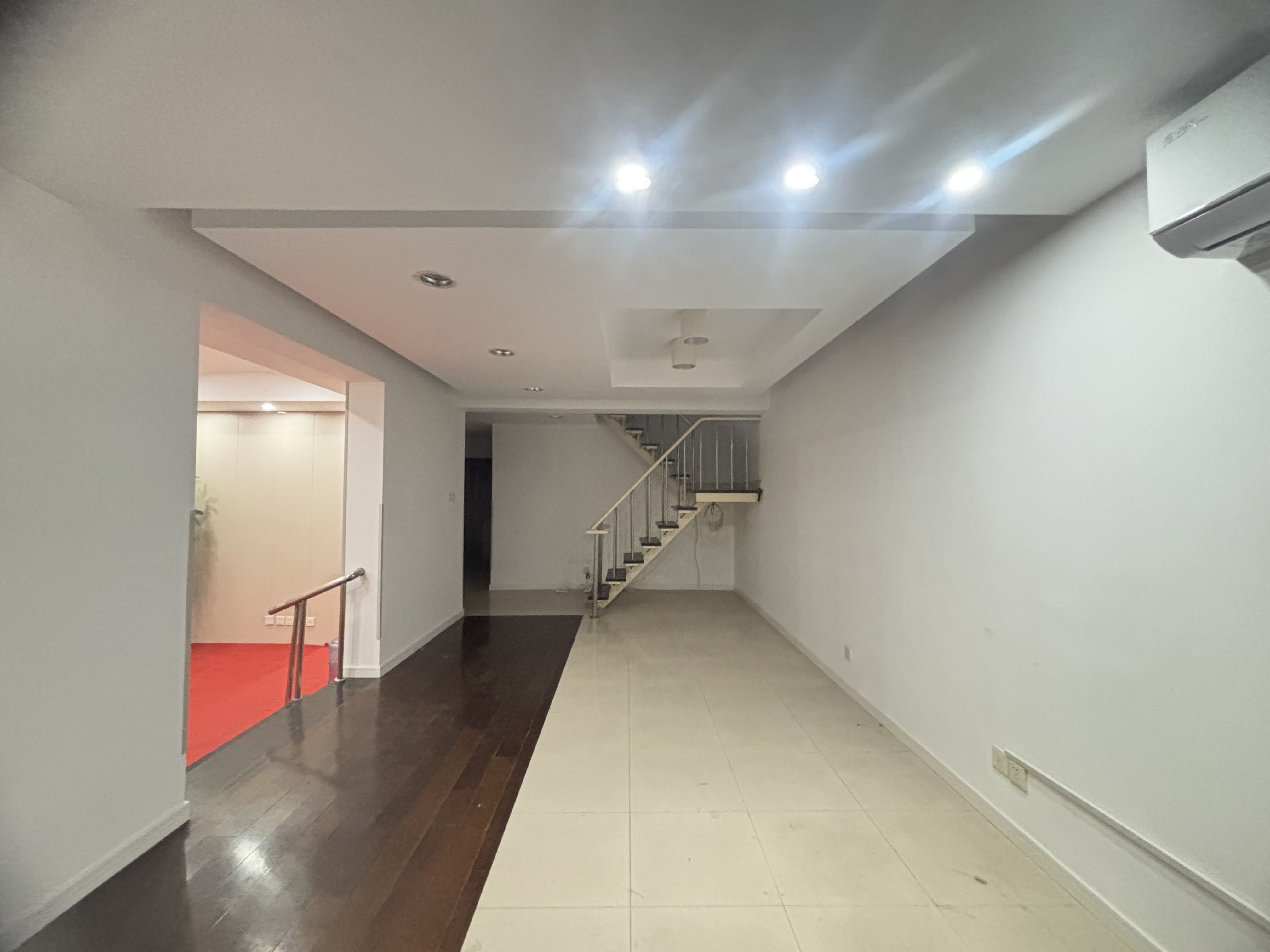 宝城三村 4房2厅2卫 