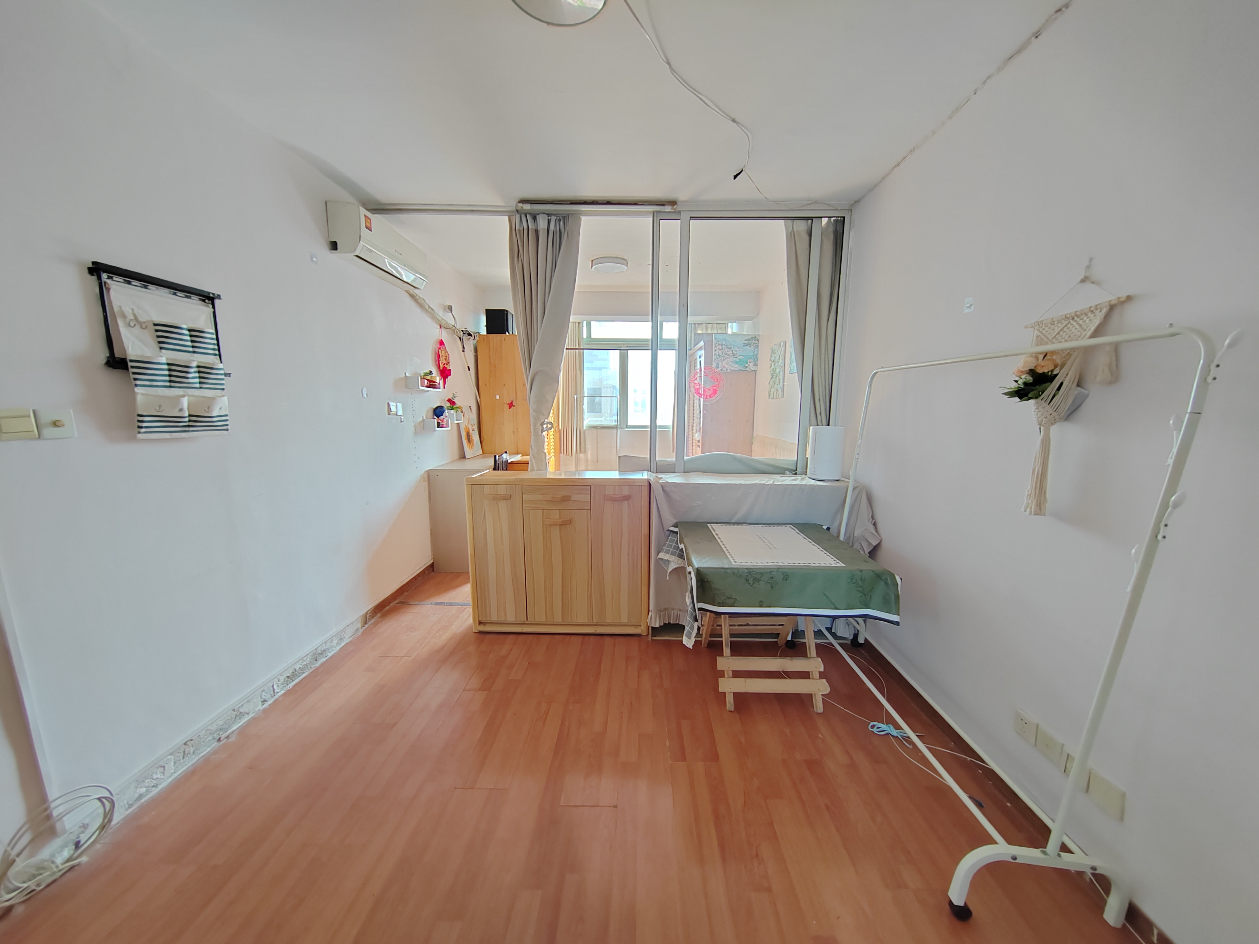 宝林三村 1房1厅1卫  满五年