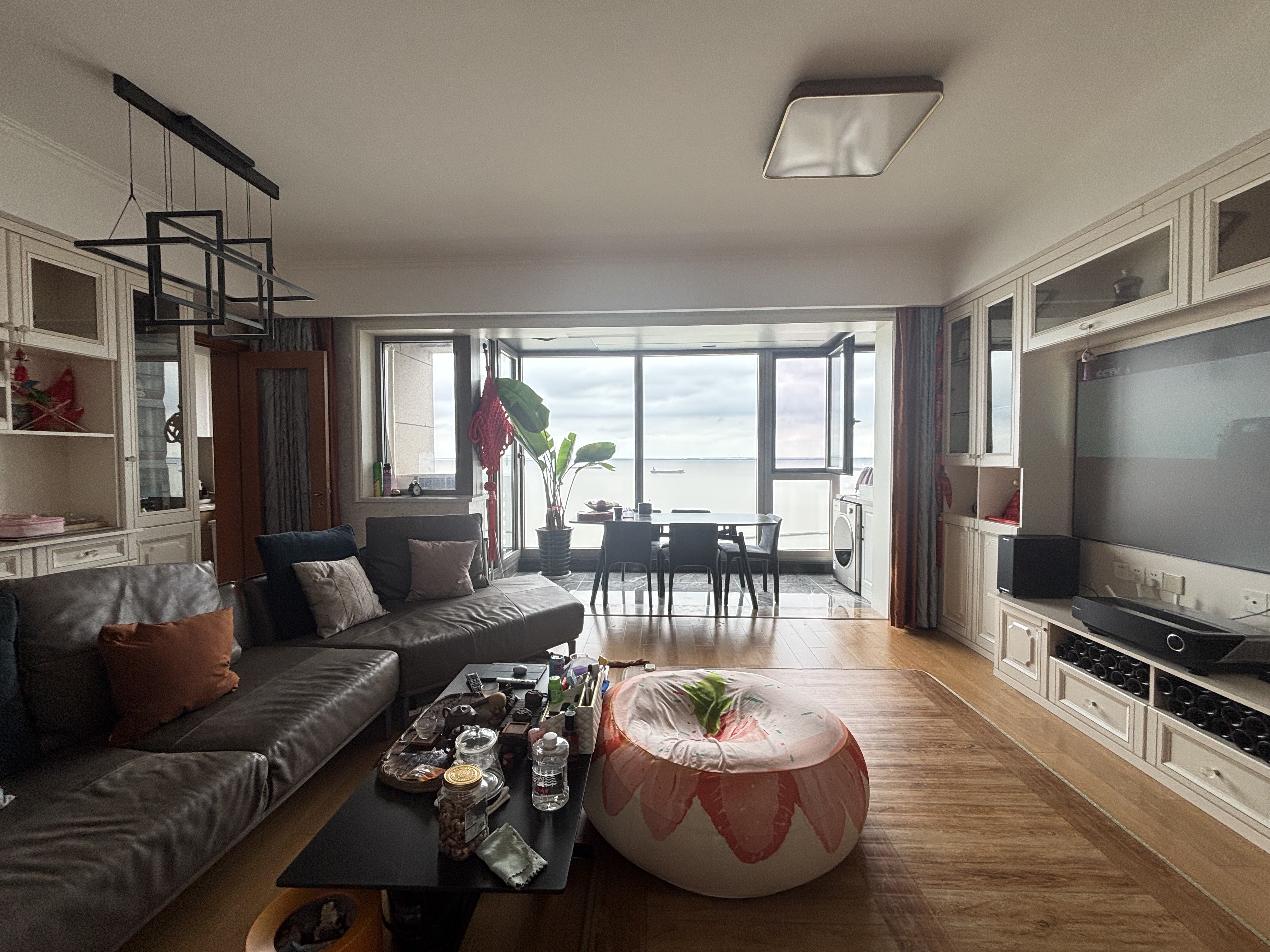 上海长滩二期冠东苑 3室2厅2卫 