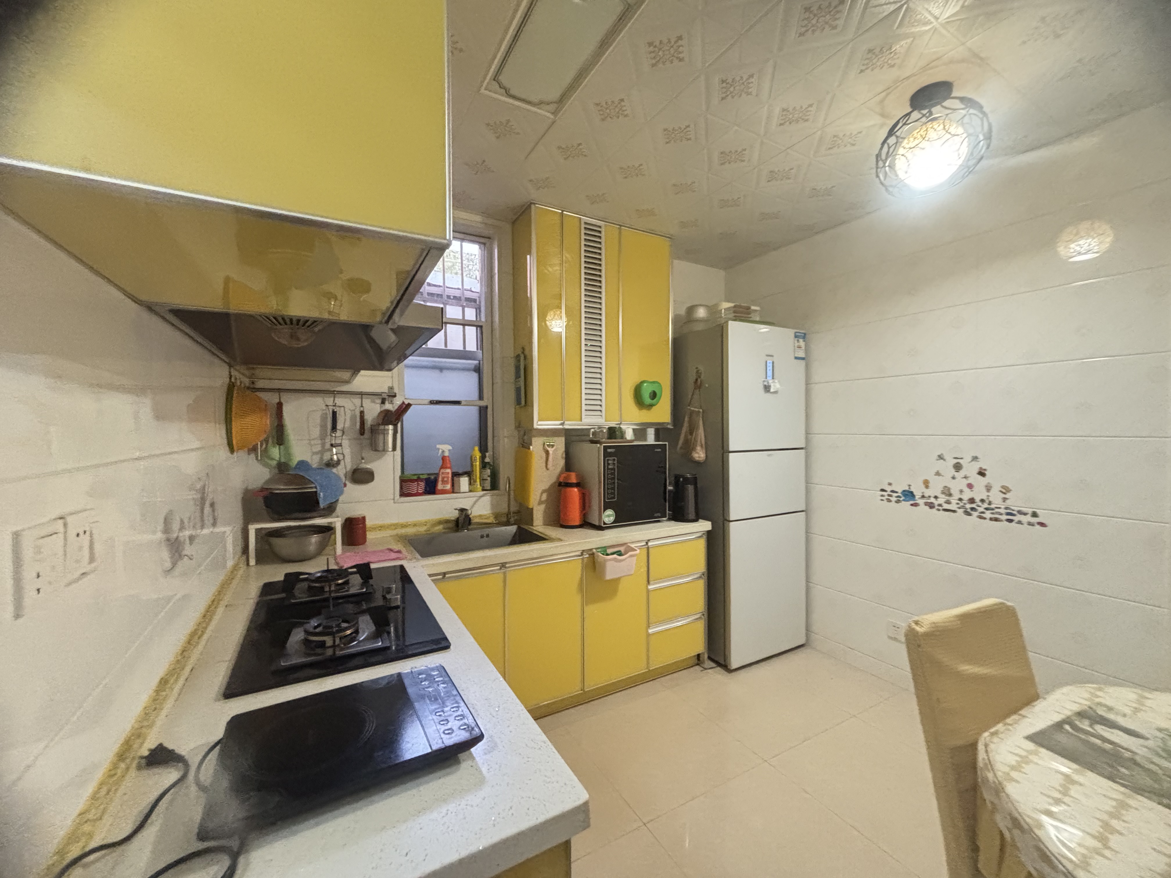 宝钢一村 1房1厅1卫 满五年