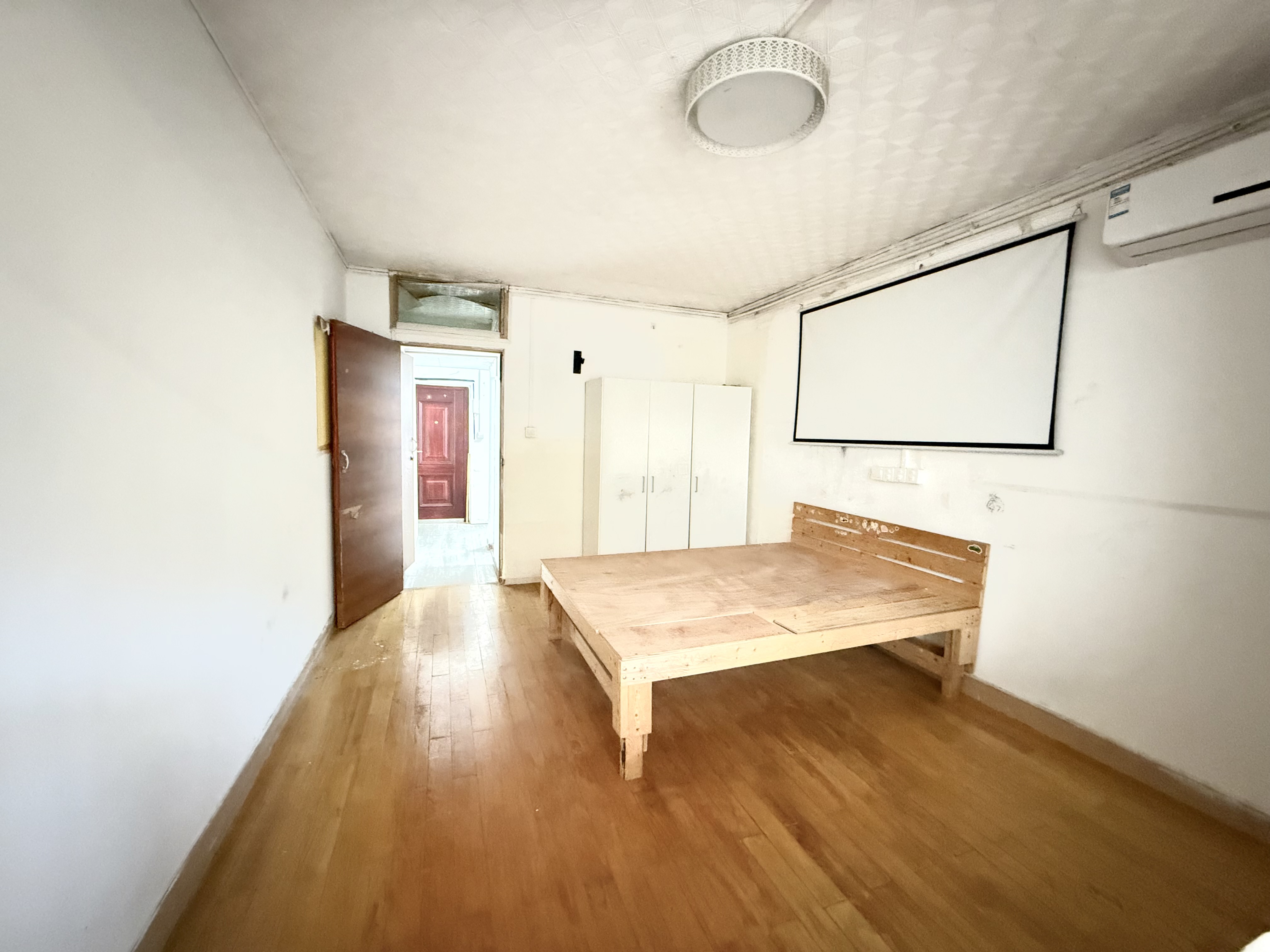 宝林二村 1房1厅1卫 2,500元/月 