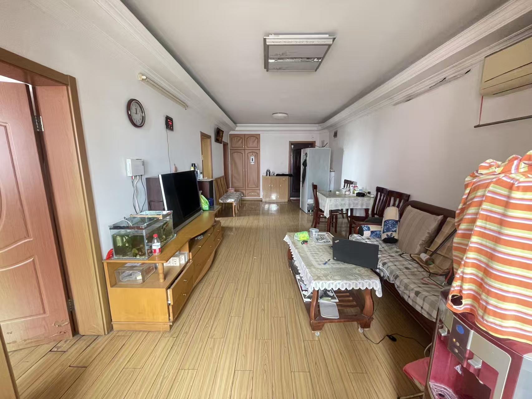 宝山八村 3室1厅1卫 380万元 