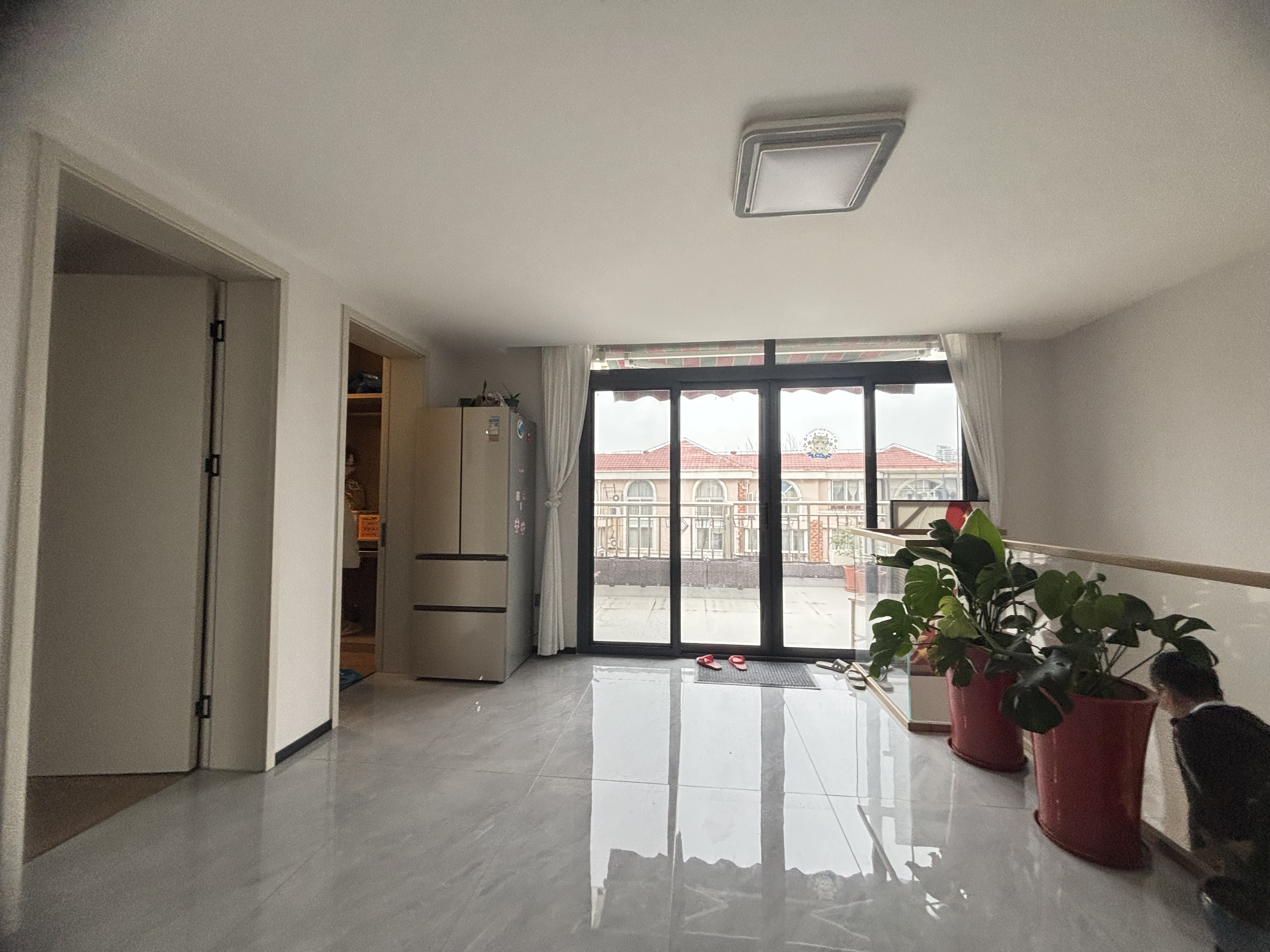 同济公寓(盘古路689弄) 3房2厅2卫