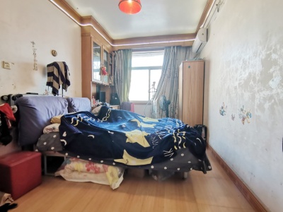 南北通透,次新小区,黄金地段,楼层好,采光很棒,性价比高