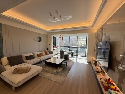 君汇新天地 4室2厅2卫 2,780万 