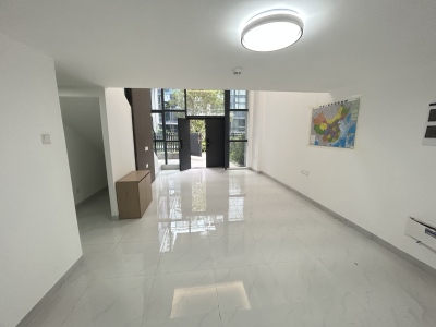 亚钢1号 3室2厅2卫 188万 