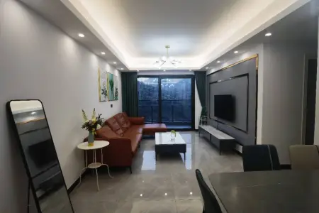 京基御景峯 3房2厅2卫 650万 