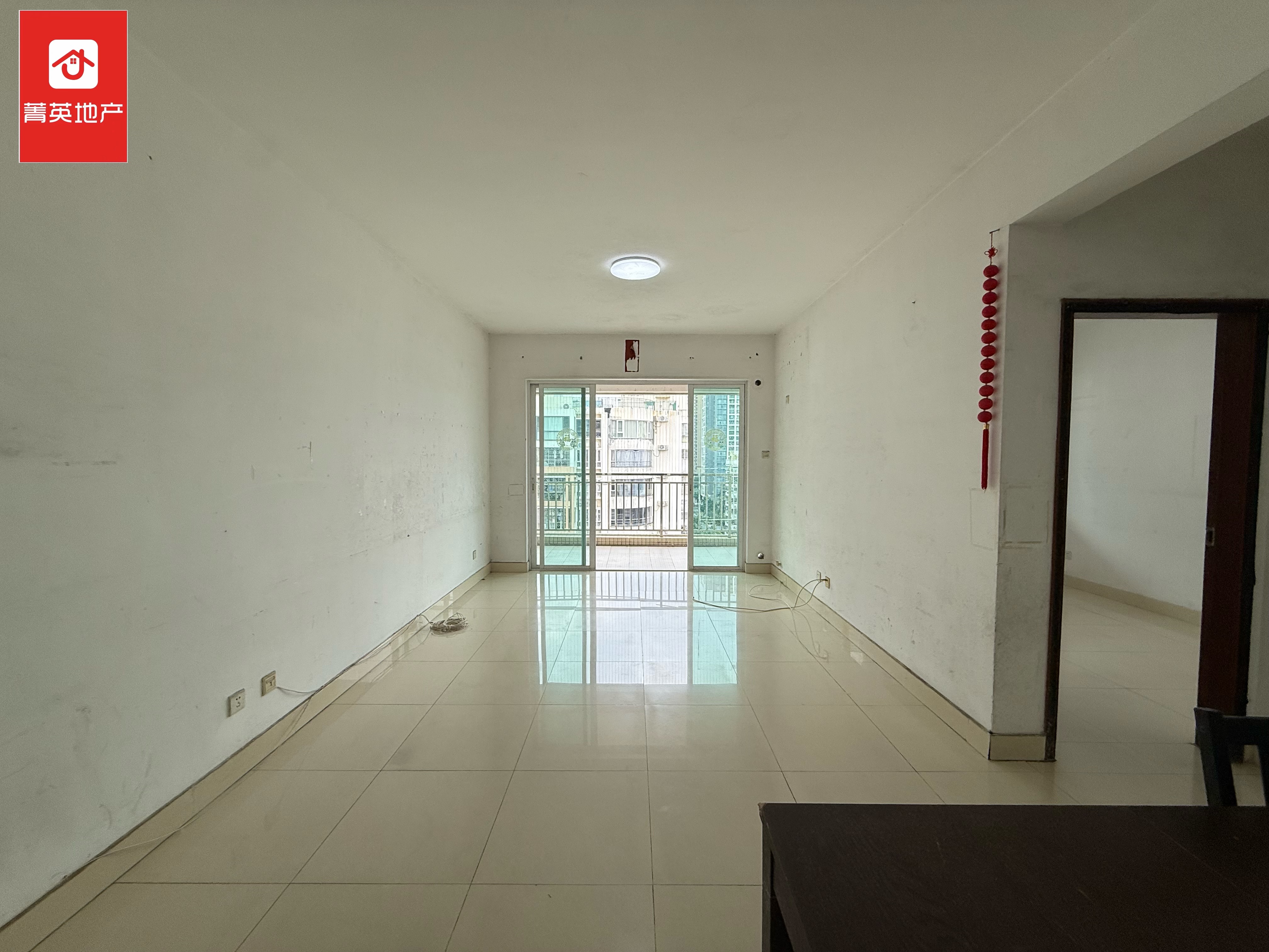 新华大厦小区 2室2厅1卫 250.0万 唯一住房,视频房