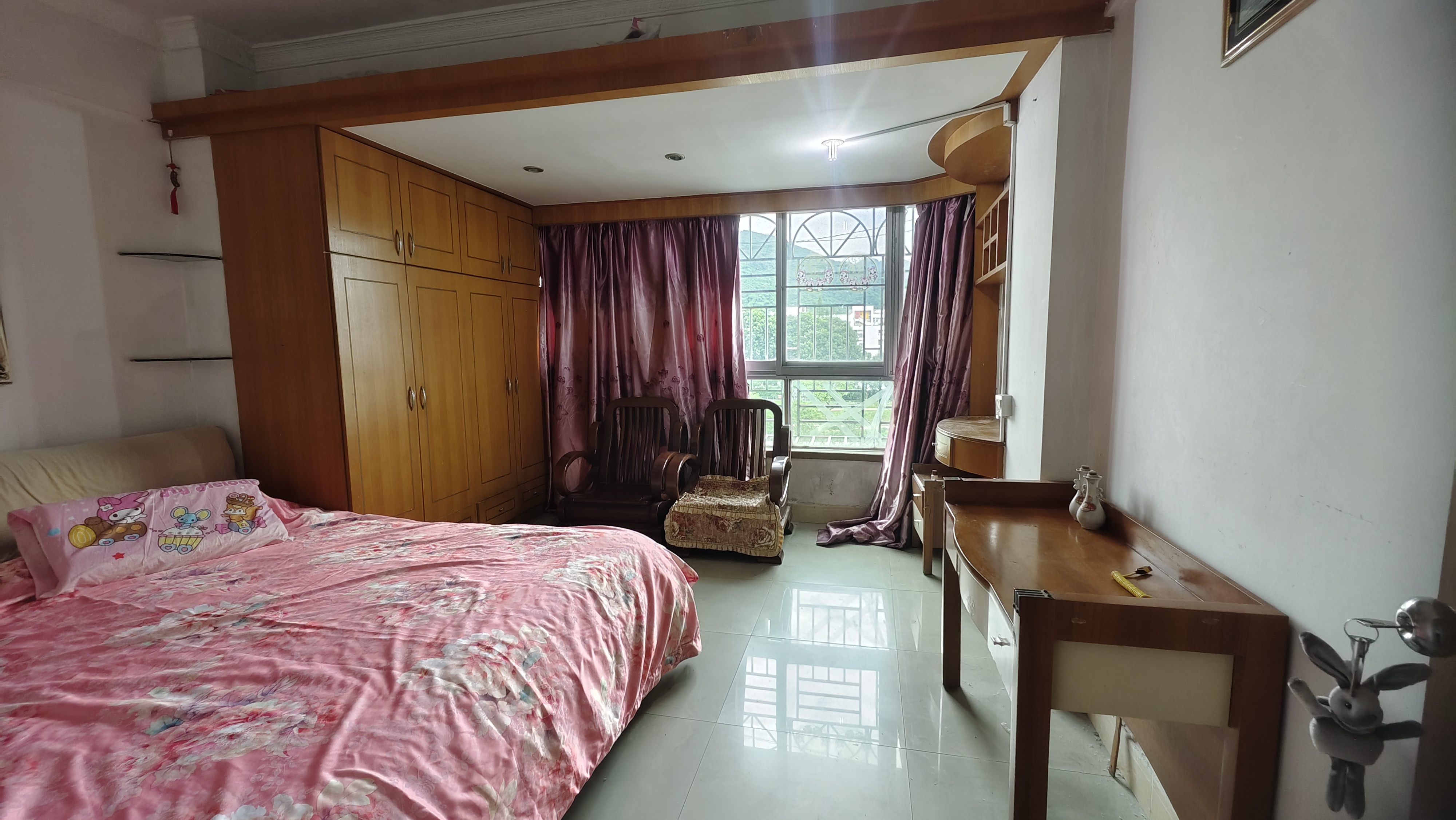 西丽居委综合楼