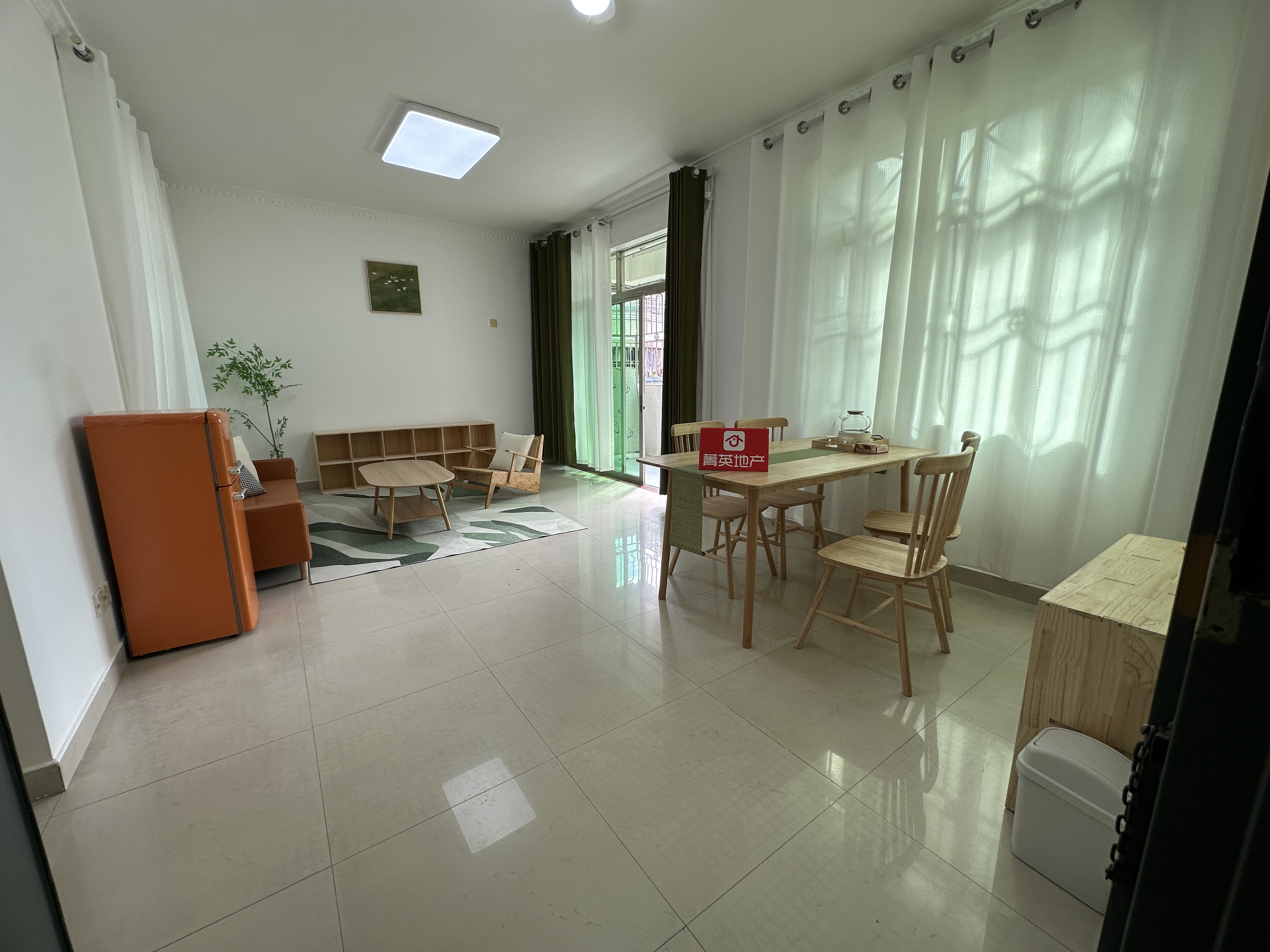 文康苑 2室2厅1卫 198万 满五年,唯一住房,视频房