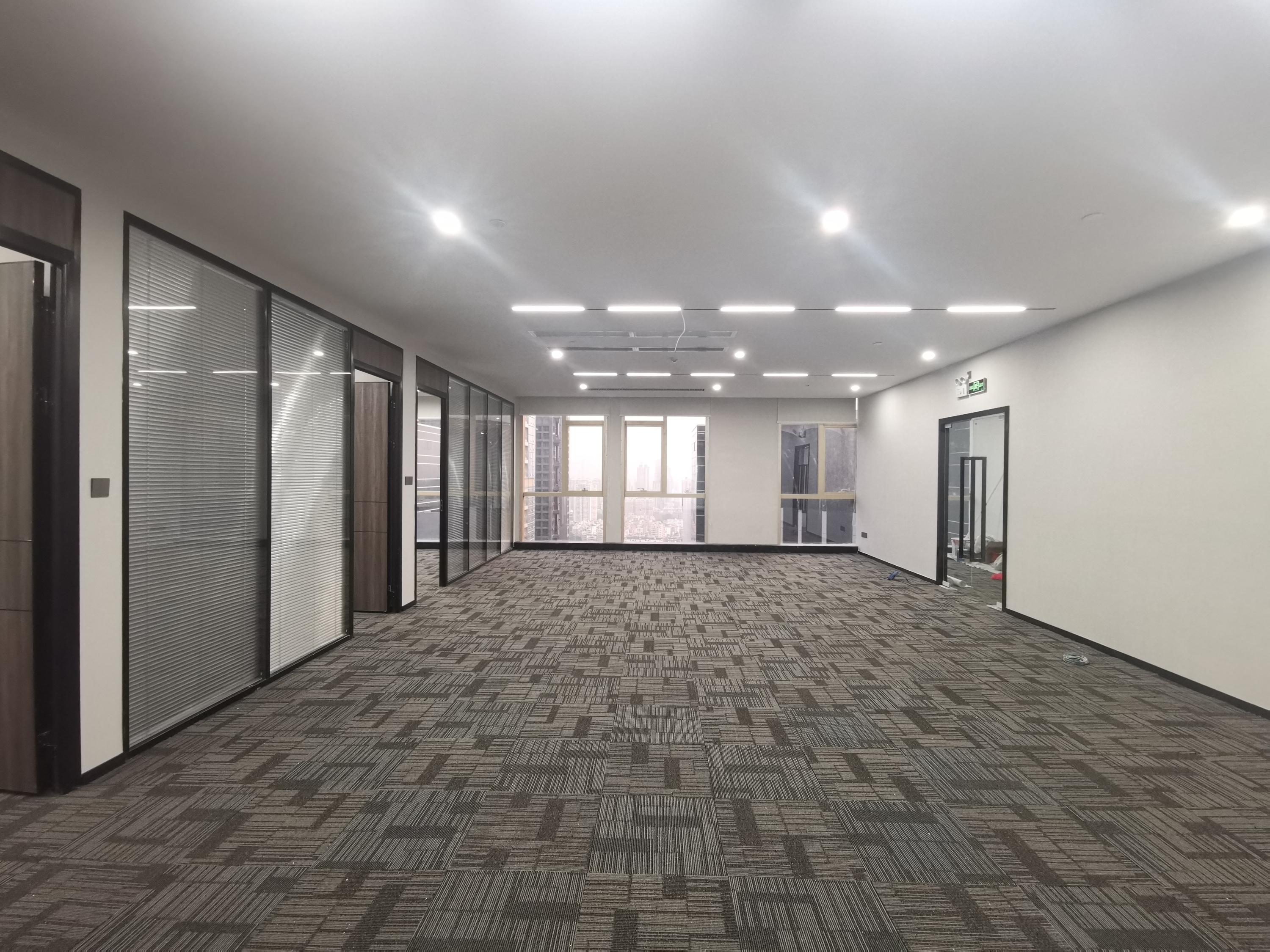 大中华国际交易广场