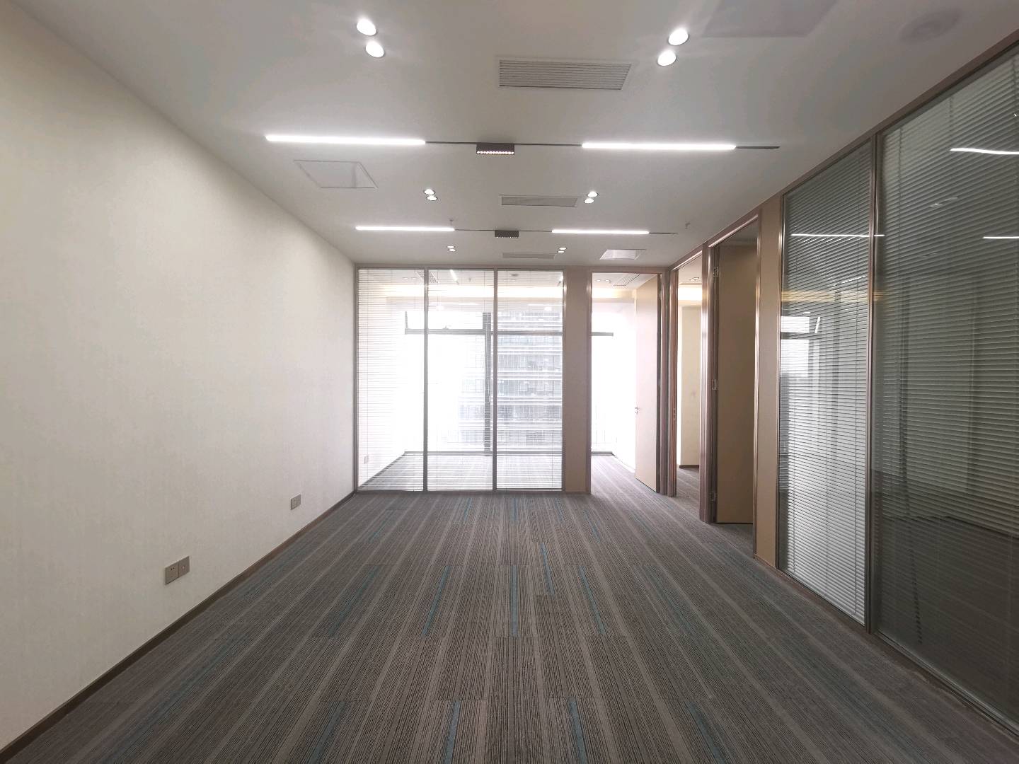 卓越时代广场一期