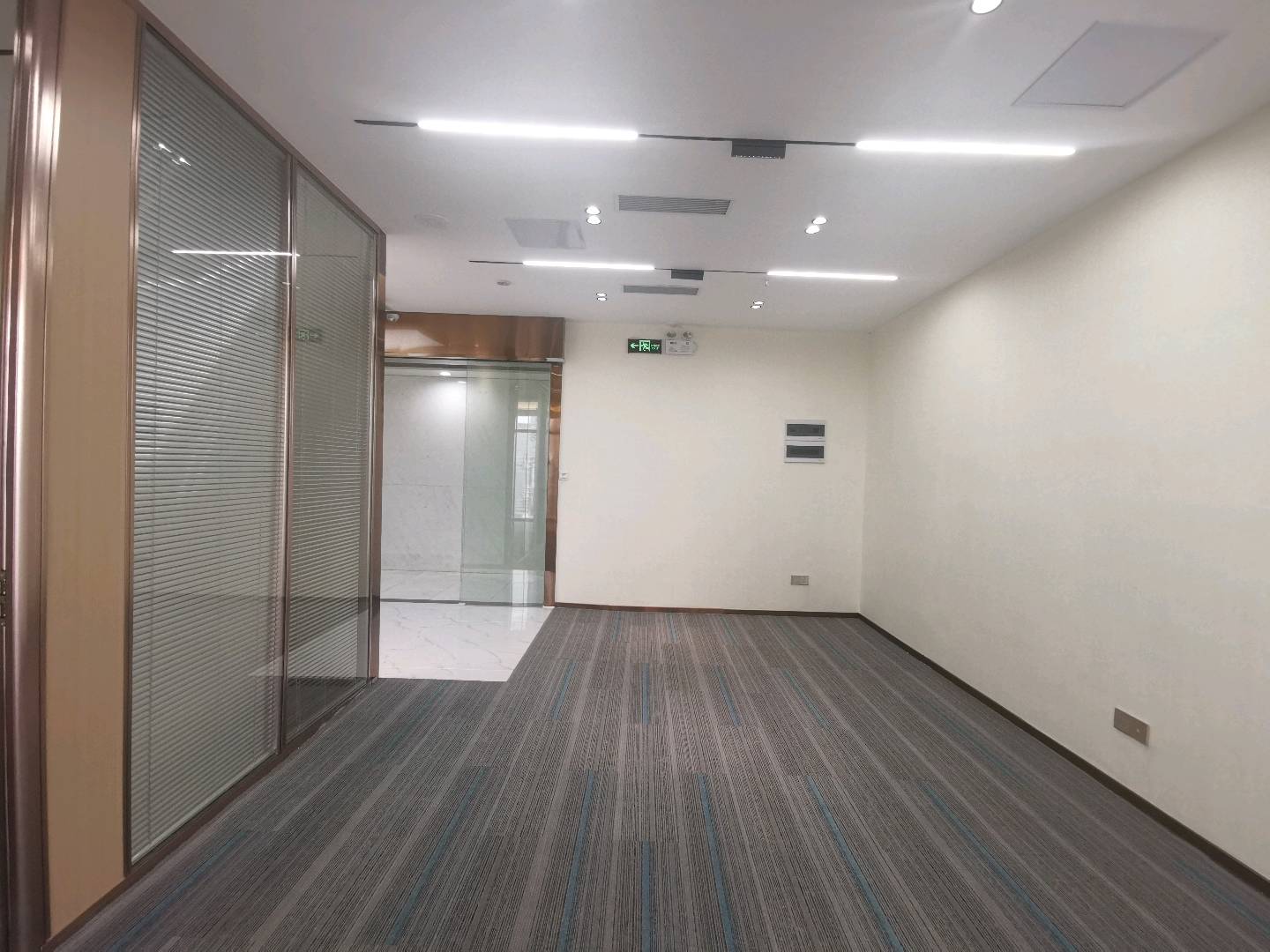 卓越时代广场一期