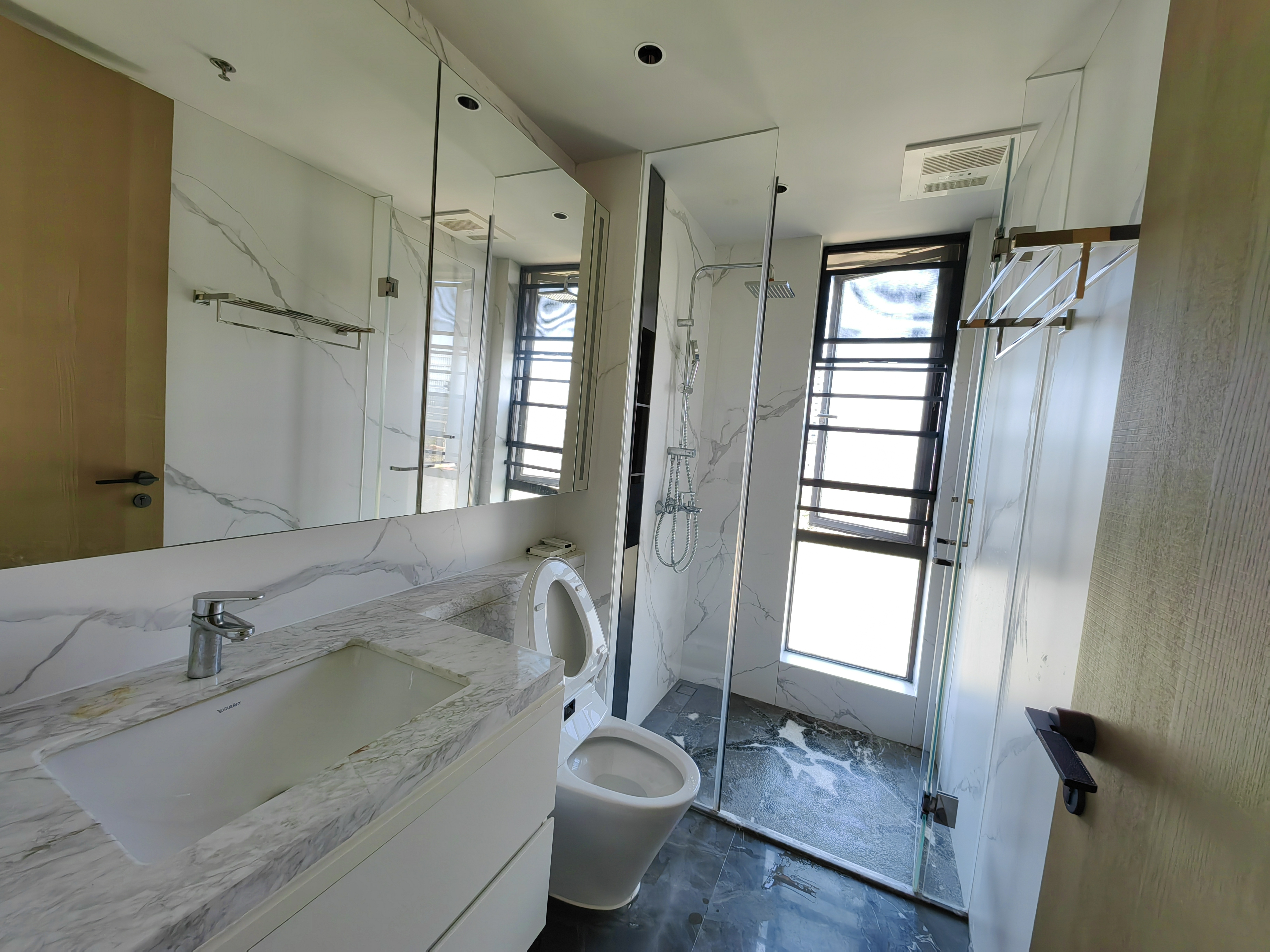 会展湾水岸广场