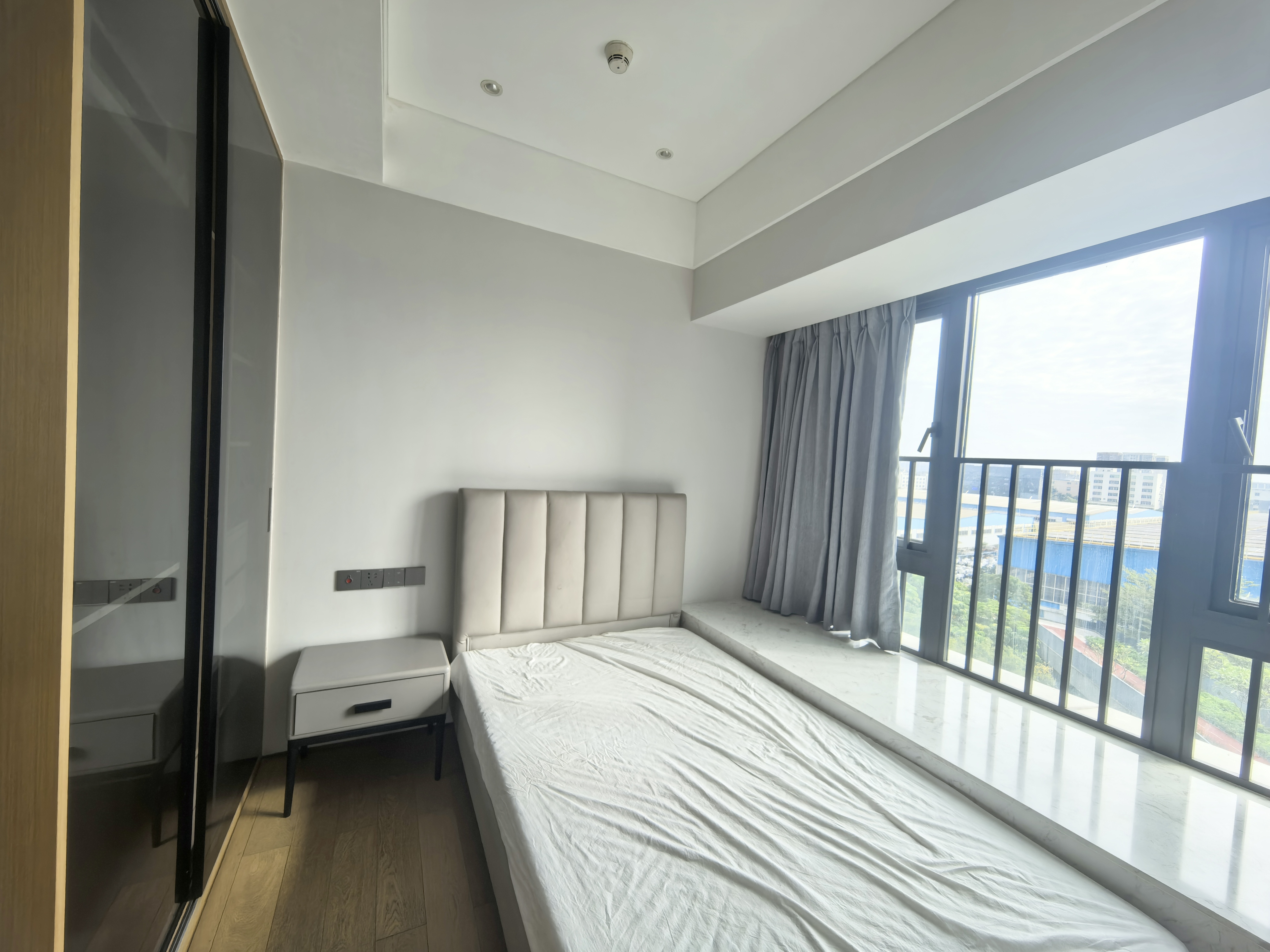 会展湾南岸广场