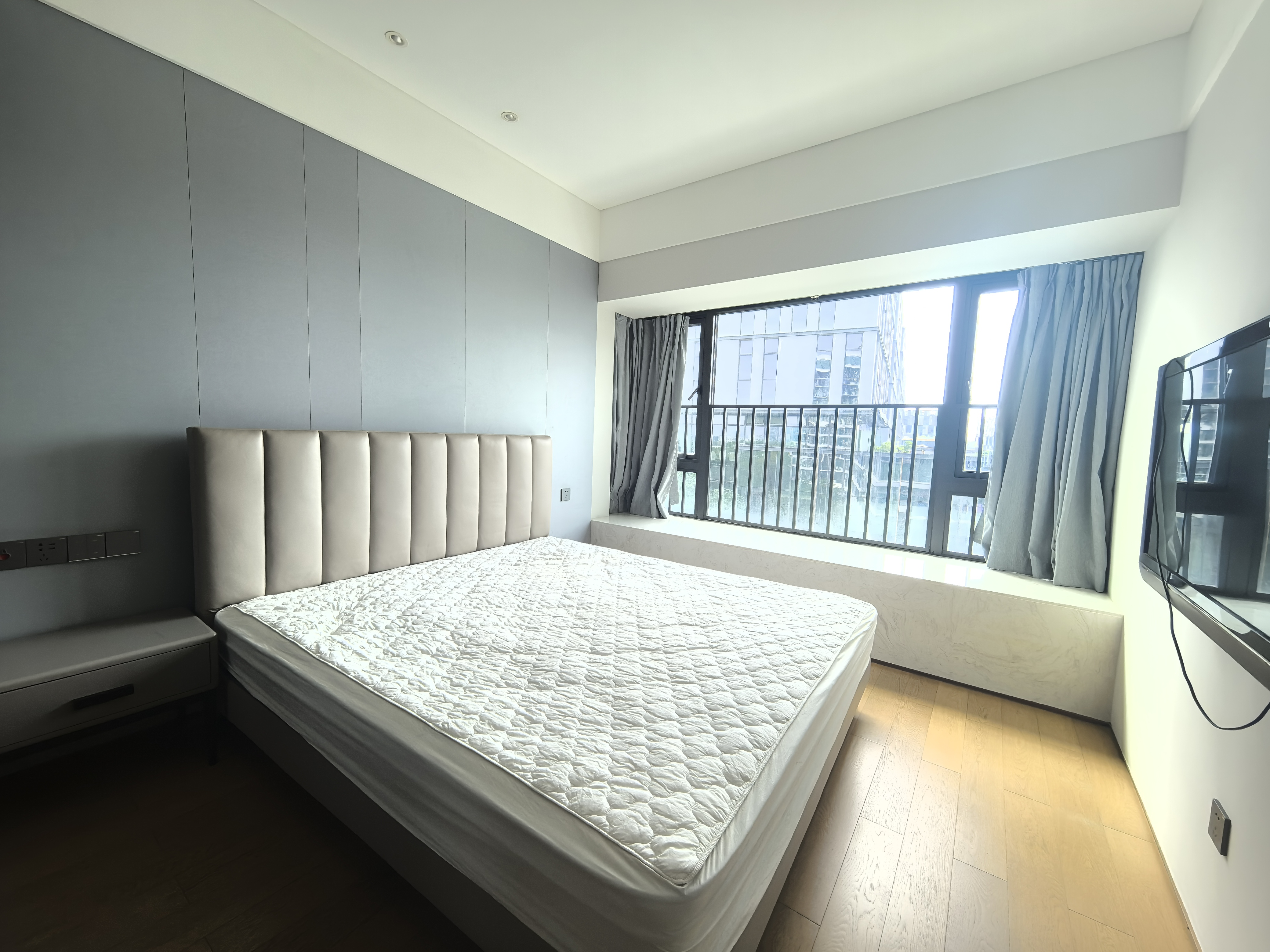 会展湾南岸广场