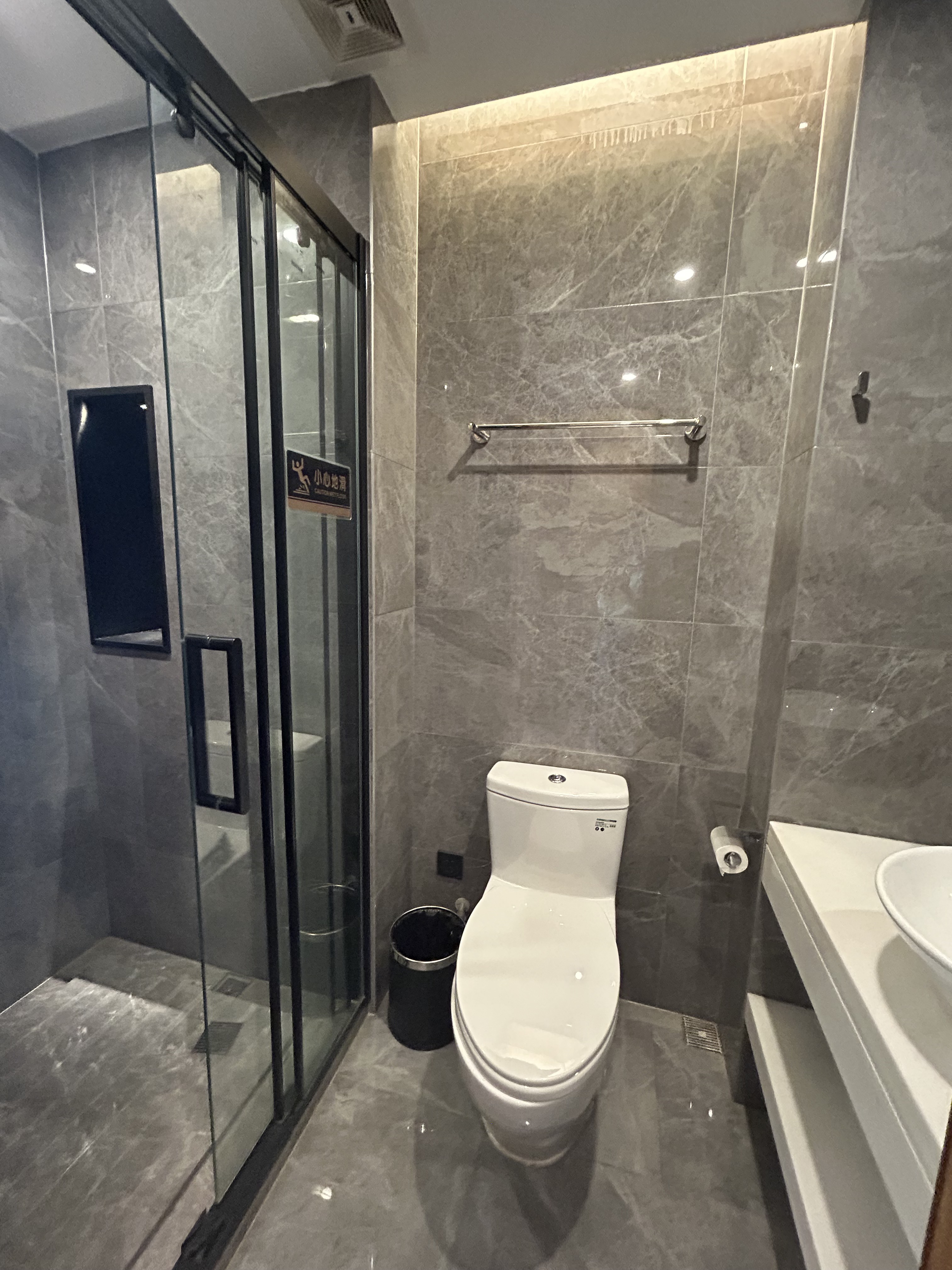 会展湾南岸广场