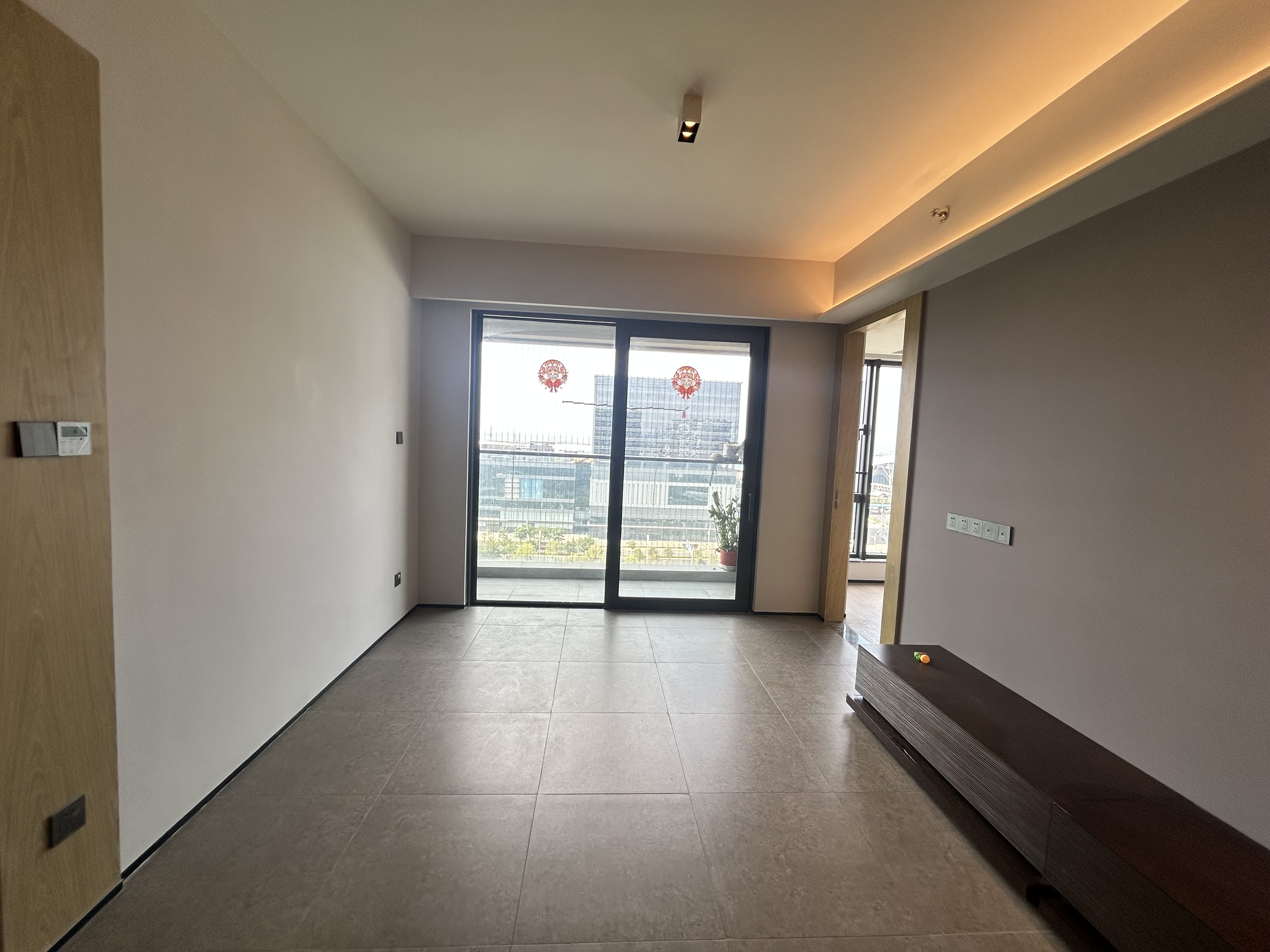 会展湾水岸广场 3室2厅1卫 240万元 @亮点@