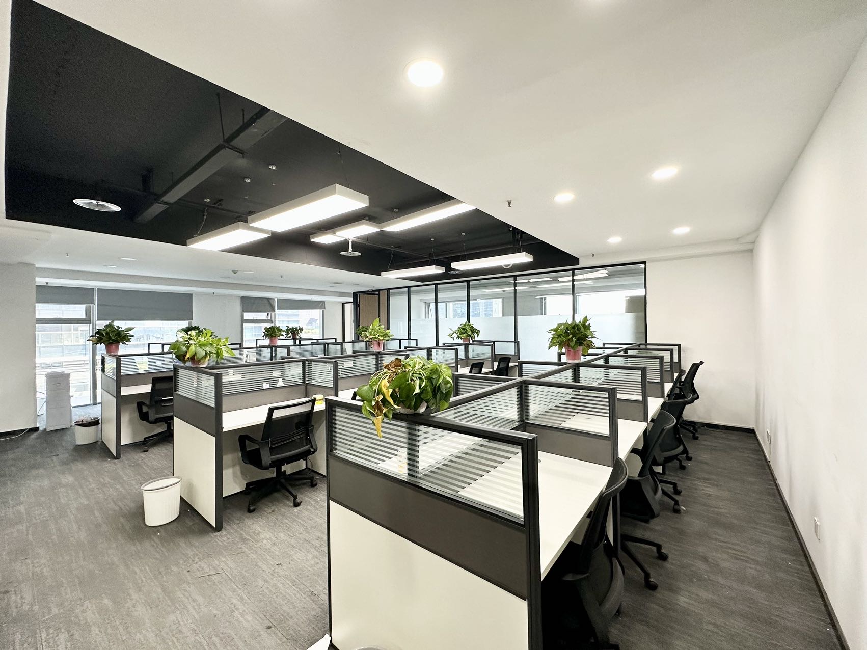 高新区科技路
禾盛京广中心