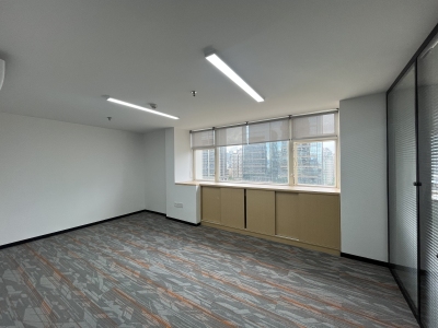 英龙展业大厦