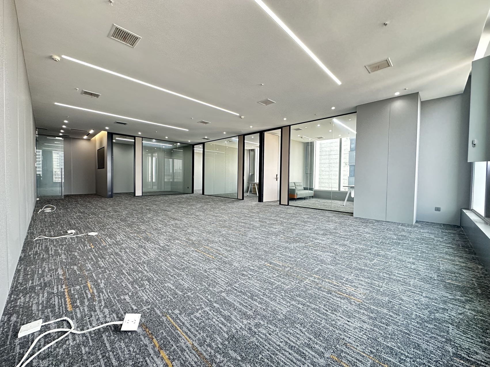 西北湖国金中心