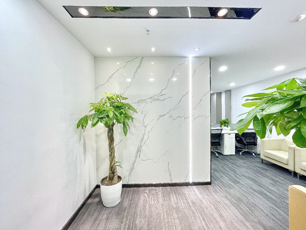 南北通透,次新小区,黄金地段,楼层好,采光很棒,性价比高