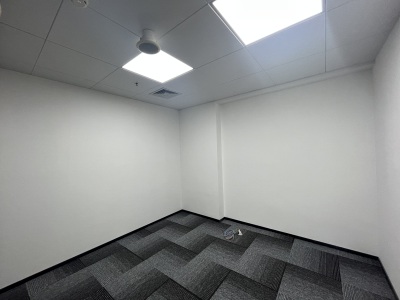 耀华创建大厦