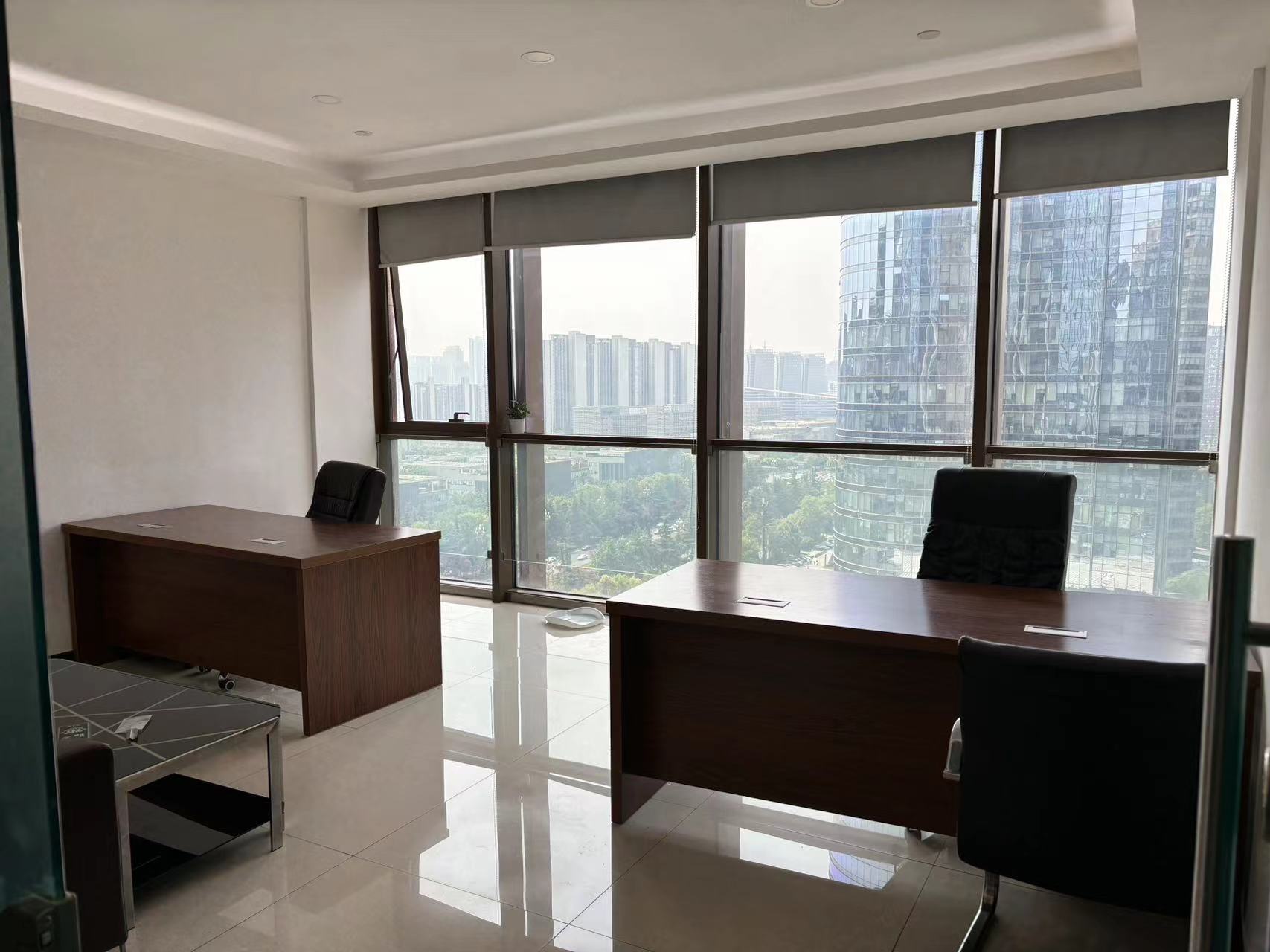 南北通透,次新小区,黄金地段,楼层好,采光很棒,性价比高