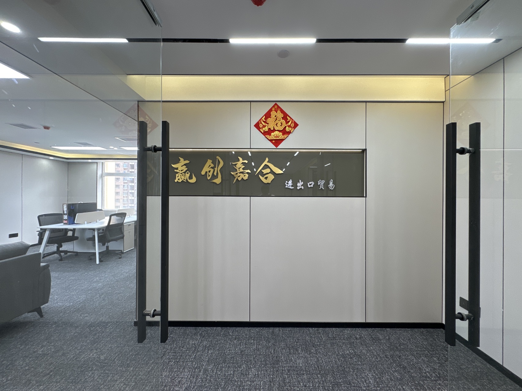 高新区科技六路誉安大厦最小双面采光办公室